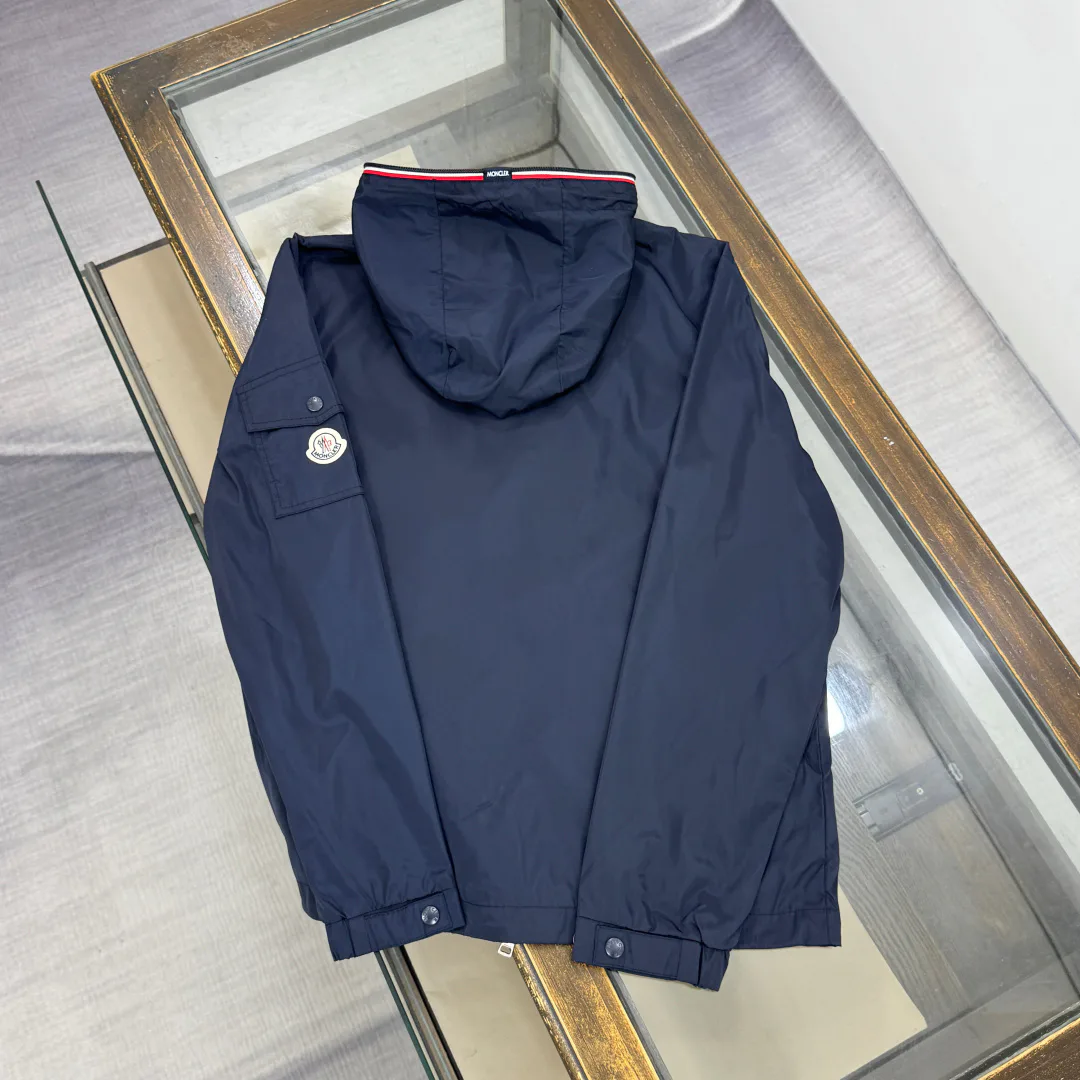 Куртки И Пуховики Женские Moncler 18002265