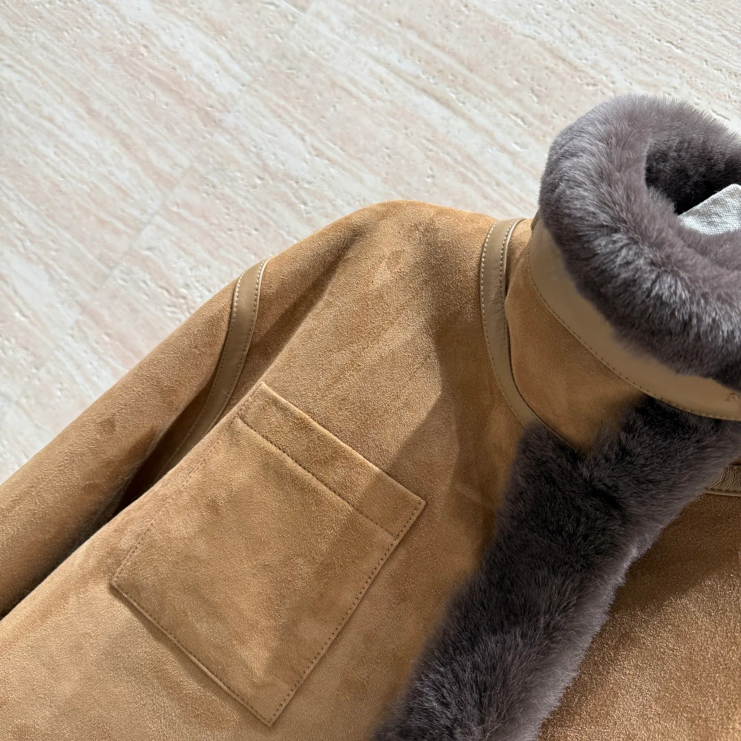 Кожаные Куртки И Дублёнки Женские Burberry 2772632