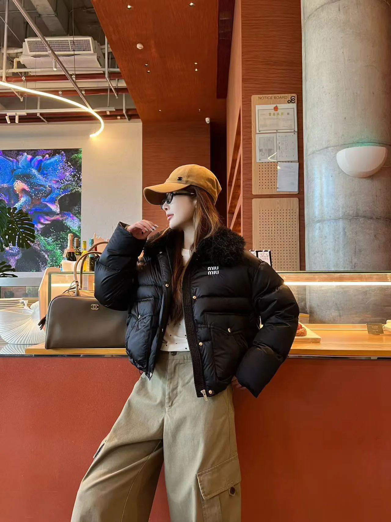 Куртки И Пуховики Женские Miu Miu 18757595