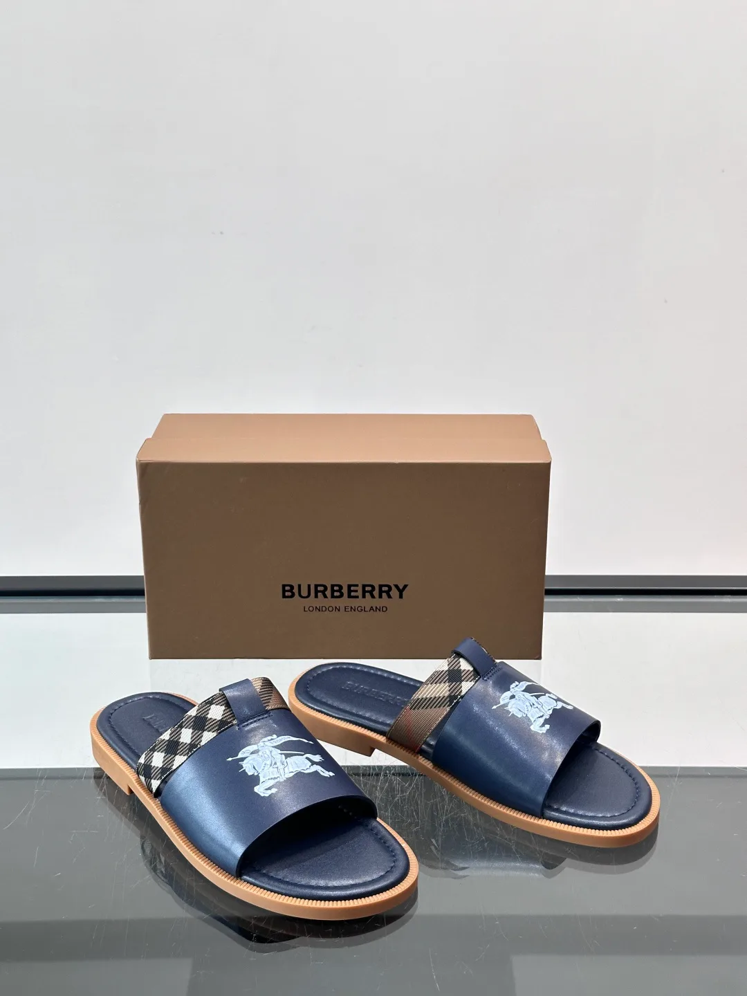 Сандалии Мужские Burberry 13452934