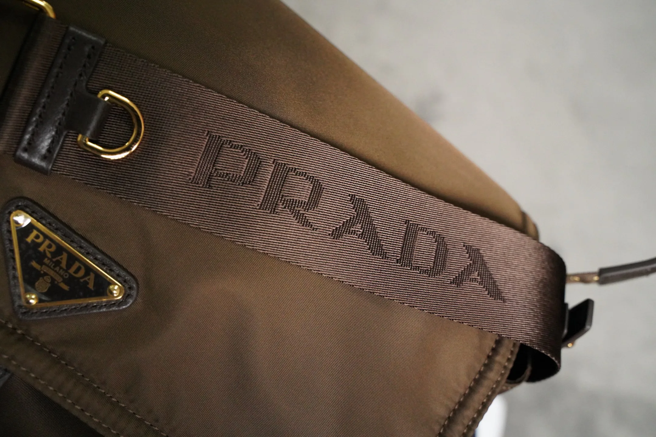 Сумки На Ремне Женские Prada 13306179