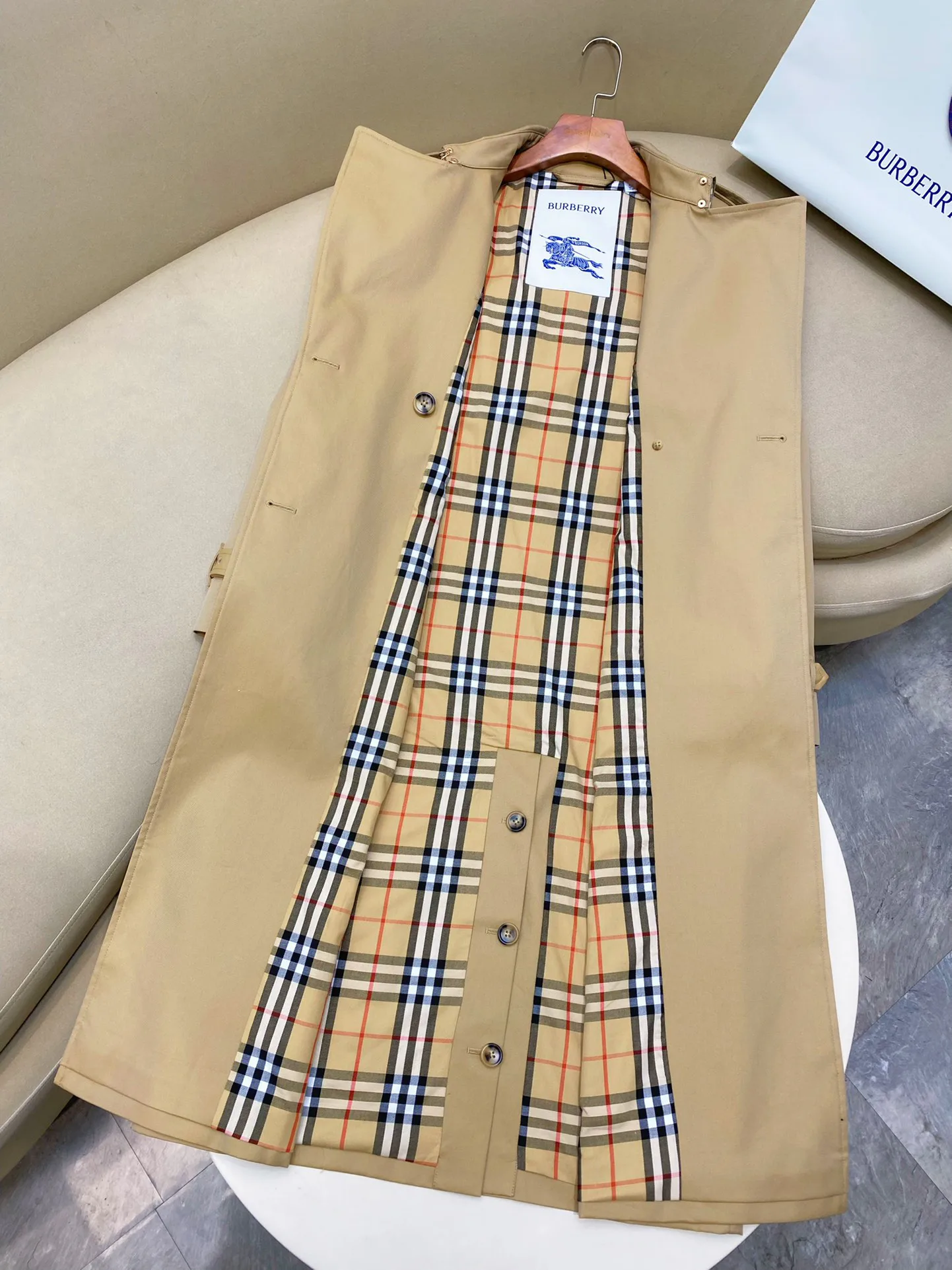Тренчи Женские Burberry 17906718