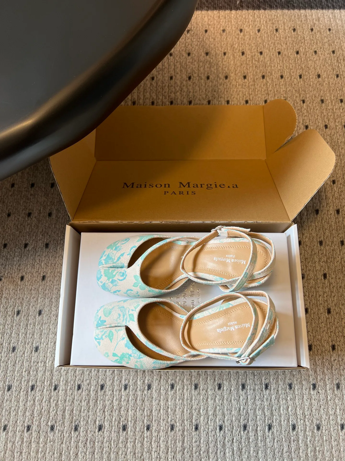 Босоножки Женские Maison Margiela 17686643