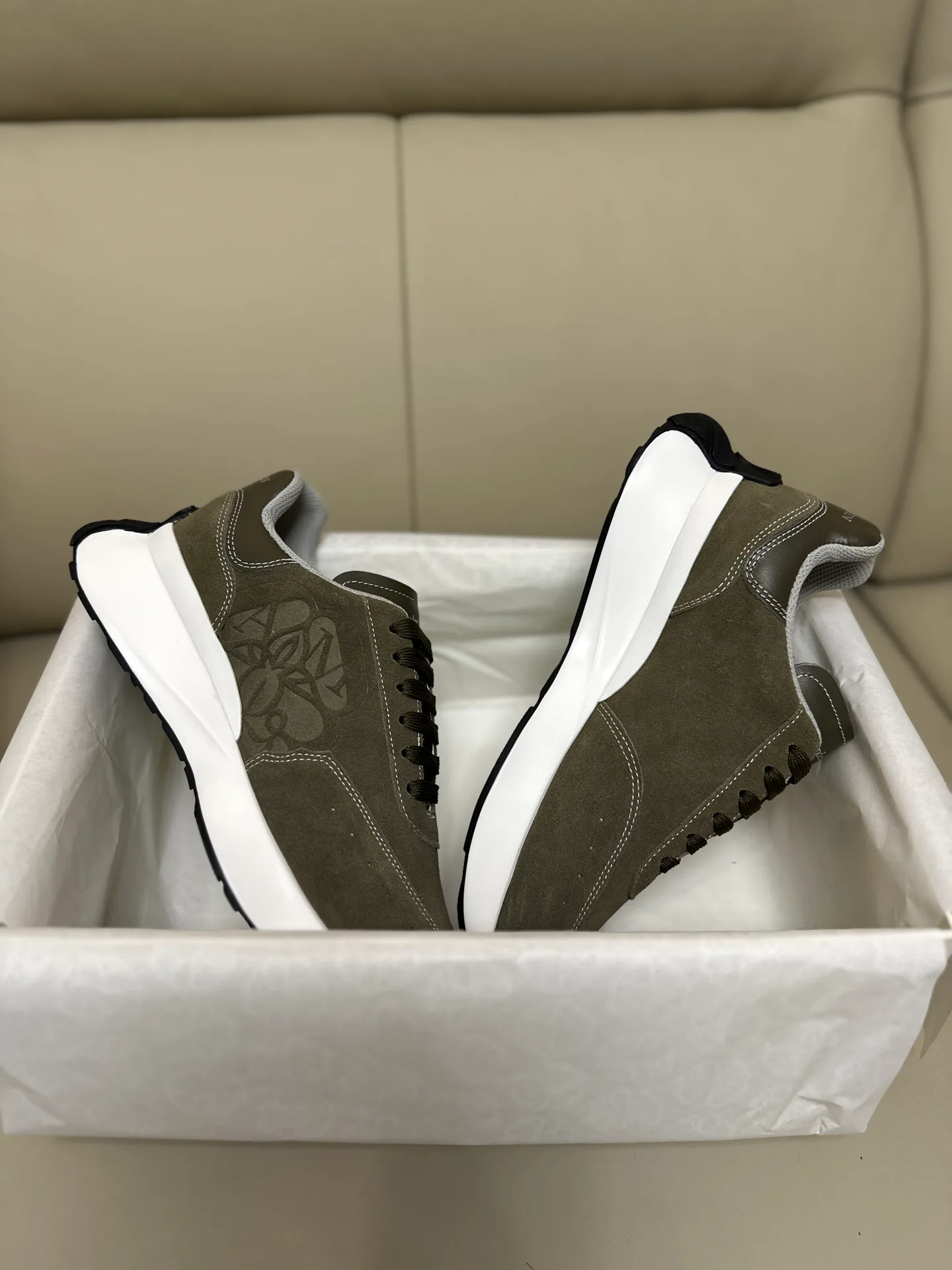 Кроссовки Женские Alexander Mcqueen 18616795
