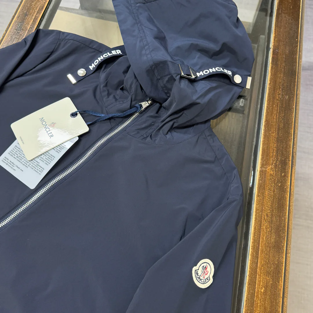 Куртки И Пуховики Женские Moncler 18416530