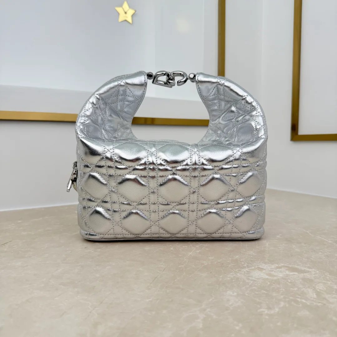 Классические Сумки Женские Christian Dior 18116279