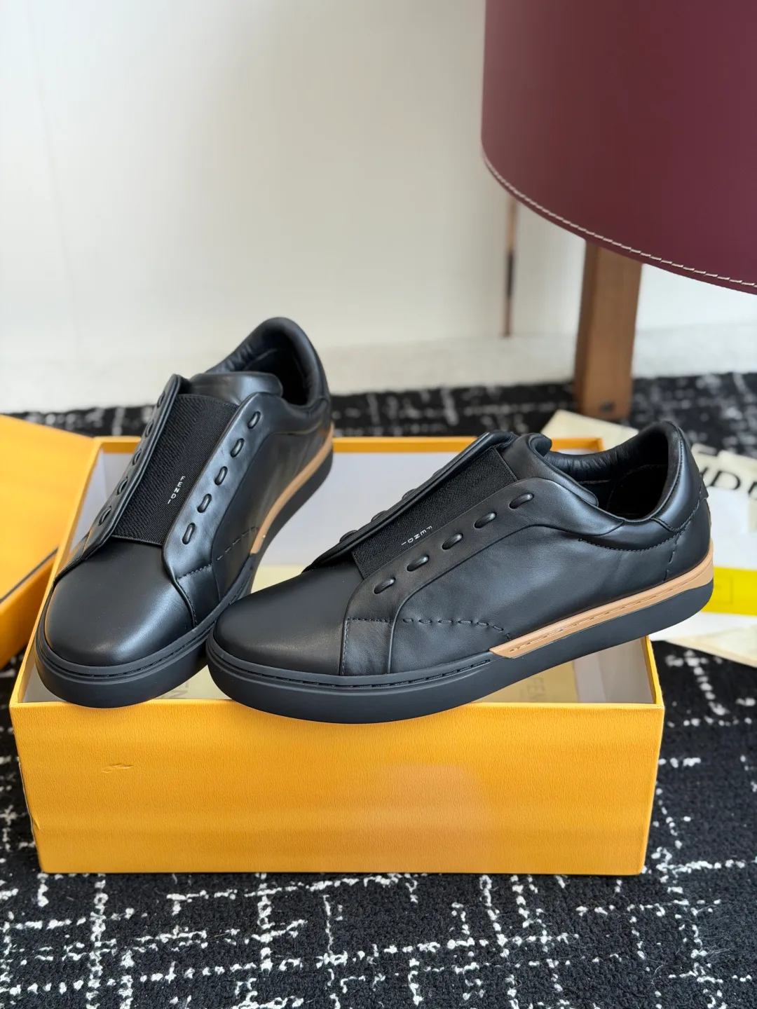 Кроссовки Мужские Fendi 17572227