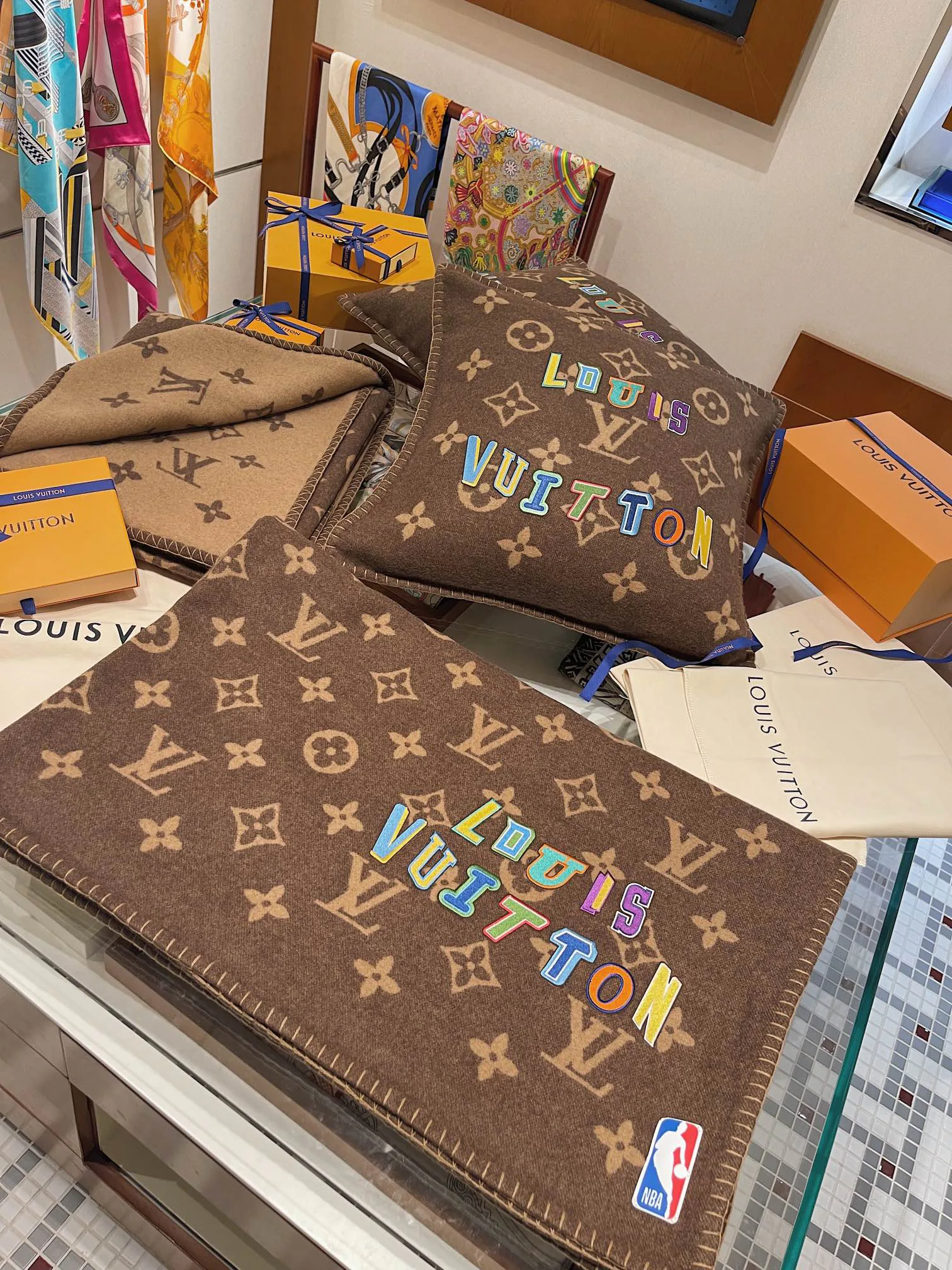 Текстиль Louis Vuitton 11565621