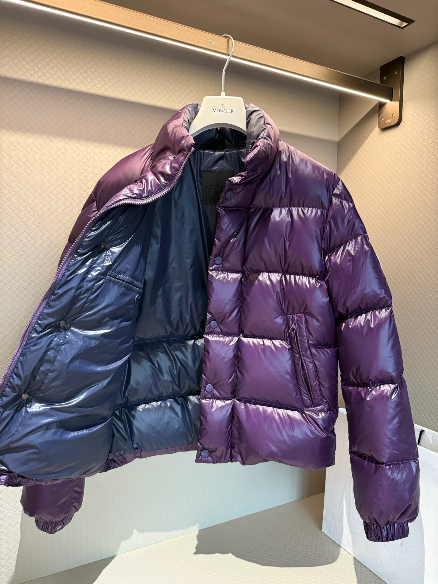 Куртки И Пуховики Женские Moncler 18956291