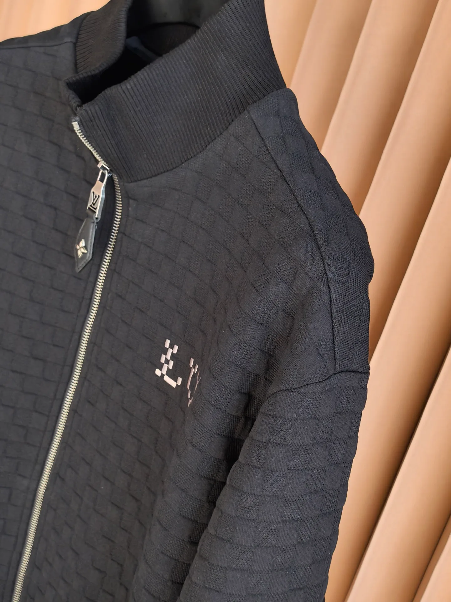 Куртки И Пуховики Мужские Louis Vuitton 17412694