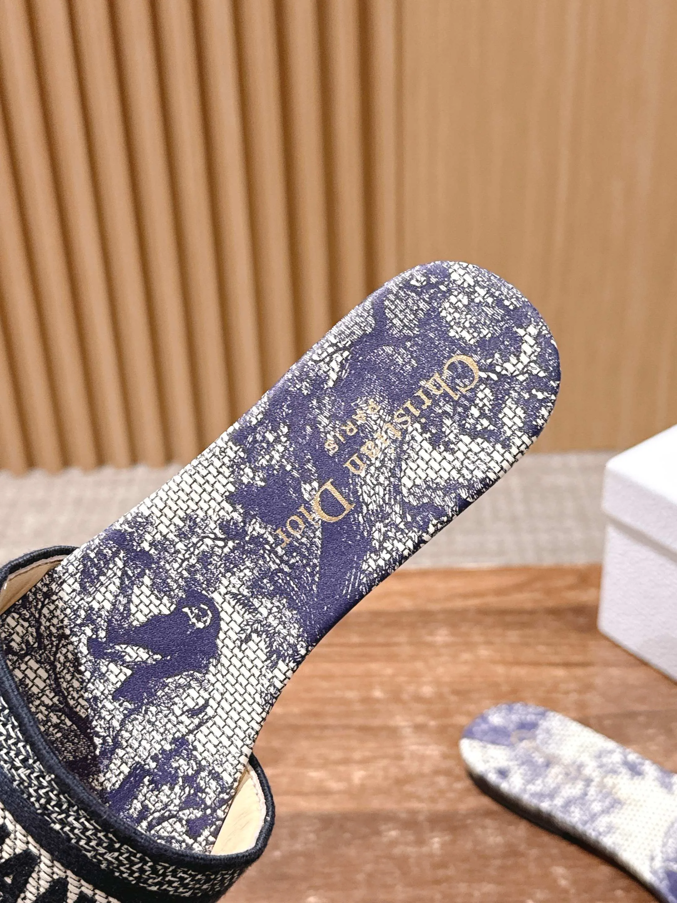 Шлепанцы Женские Christian Dior 11599944