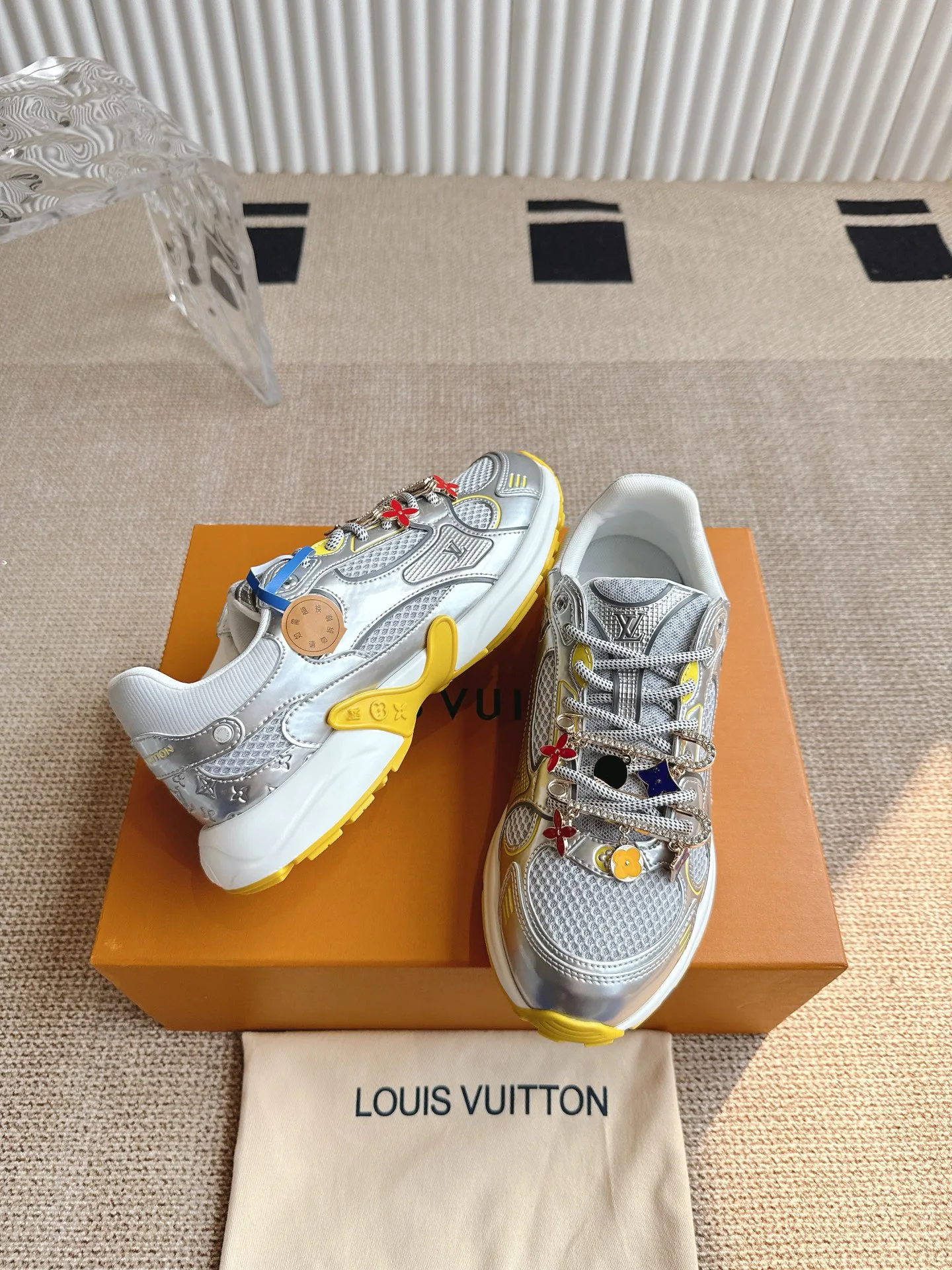 Кроссовки Женские Louis Vuitton 13351302