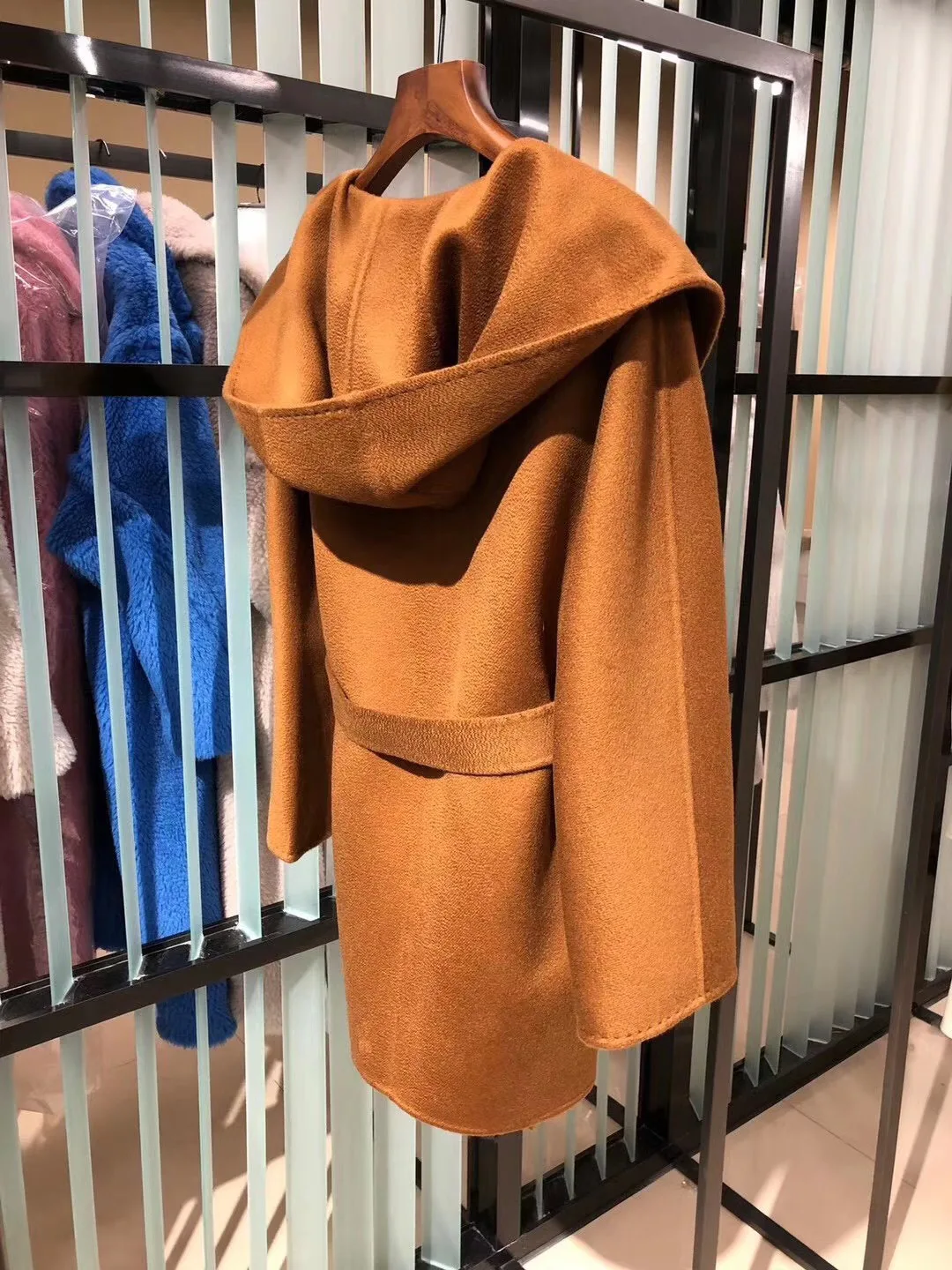 Пальто Женские Max Mara 445316