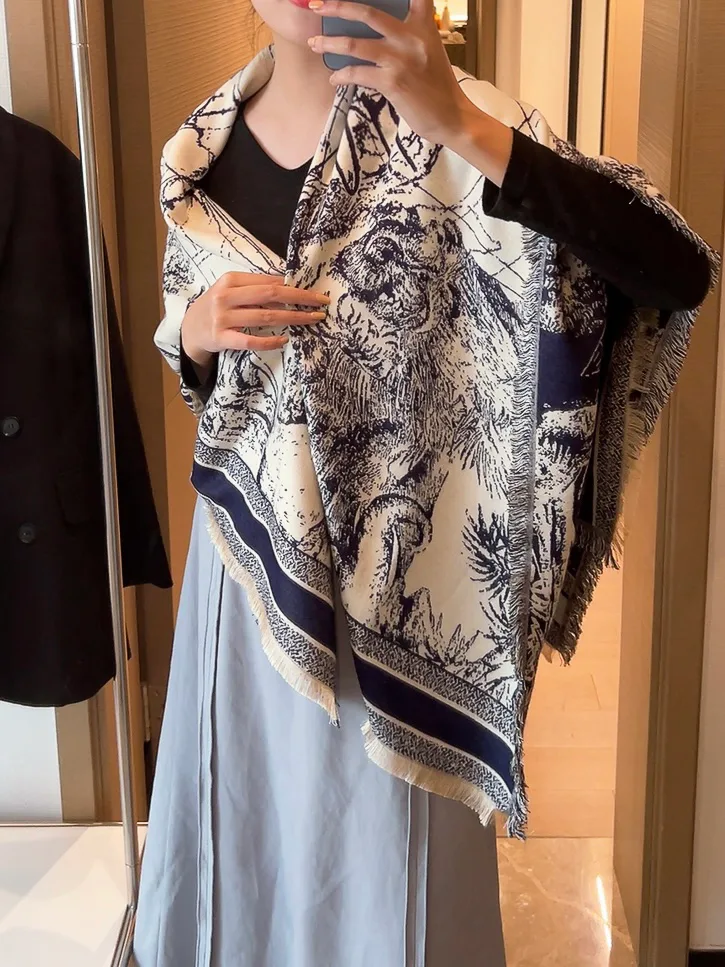 Шарфы Christian Dior 18322635