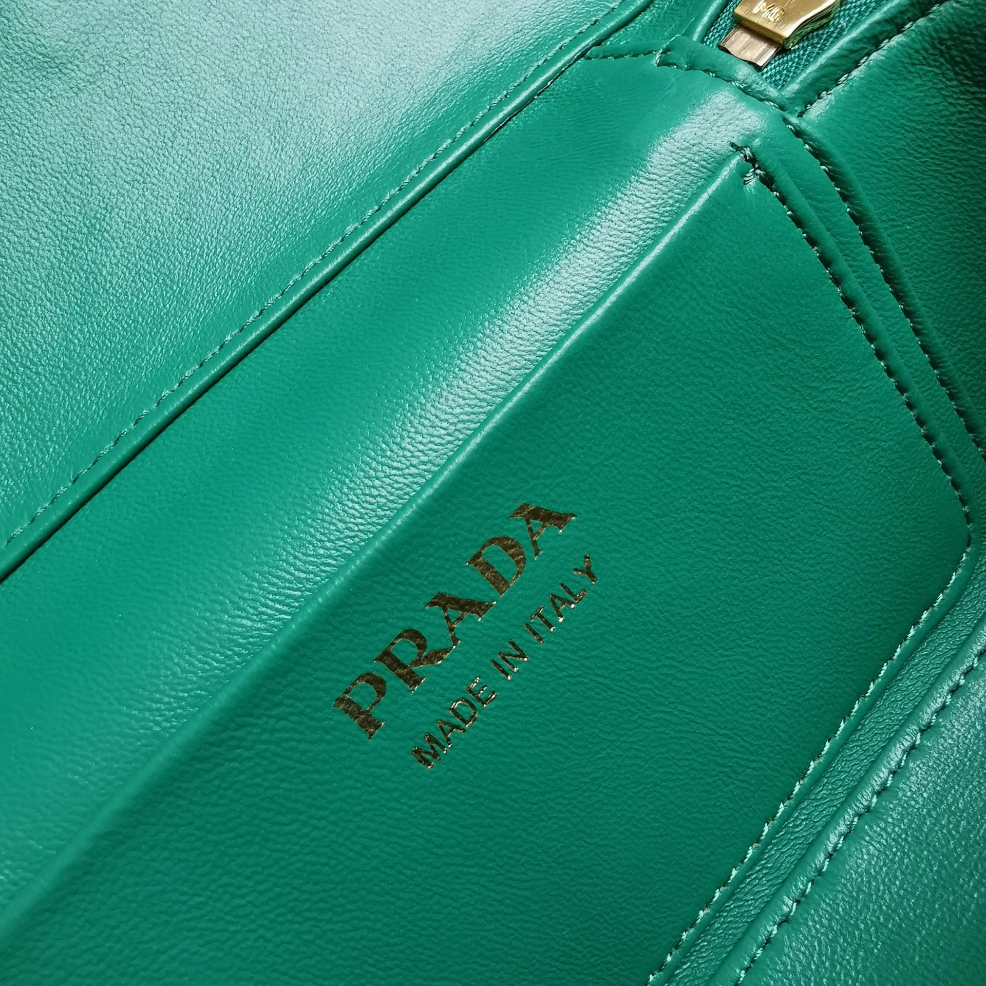 Классические Сумки Женские Prada 12116442