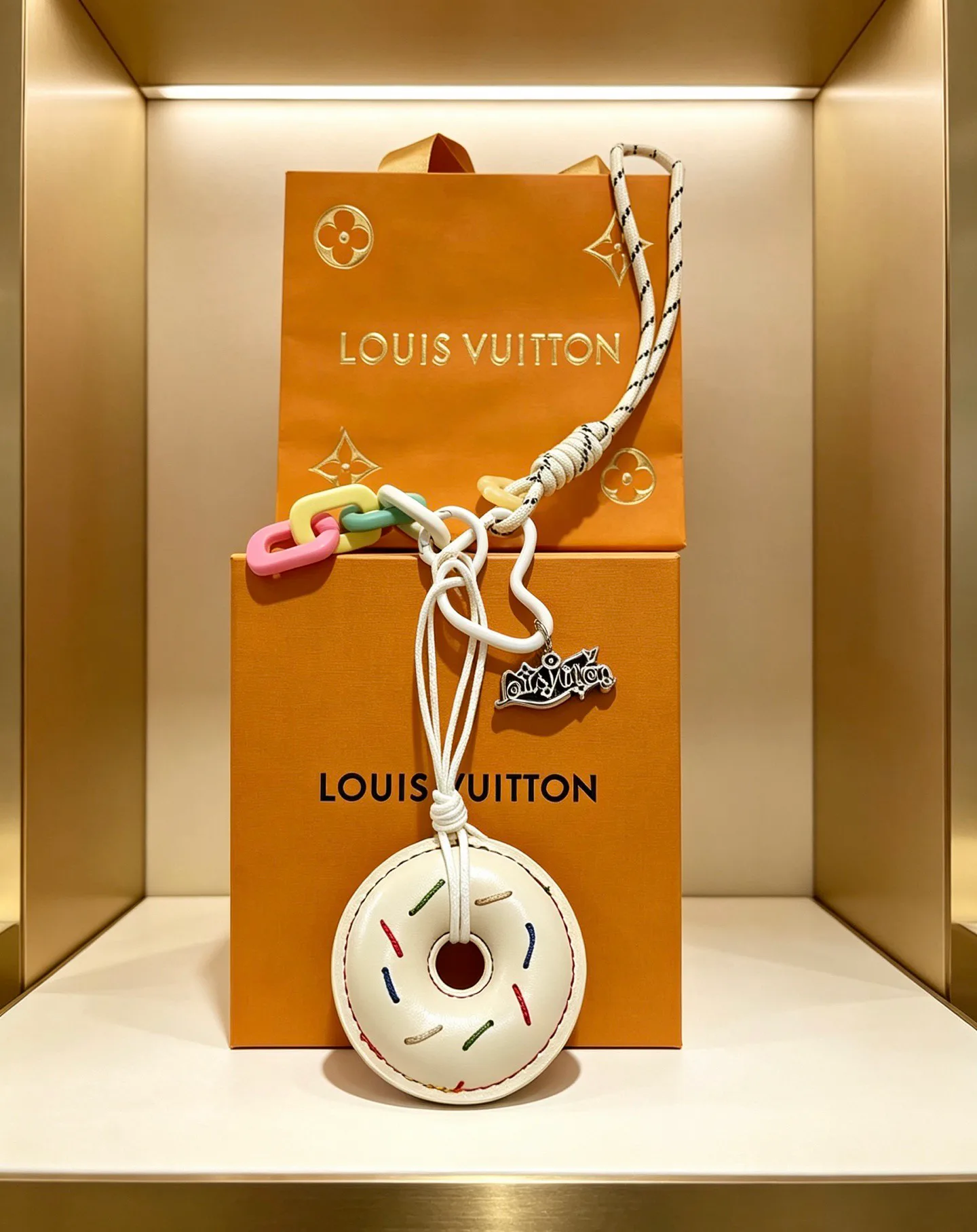 Ключницы Louis Vuitton 18616016