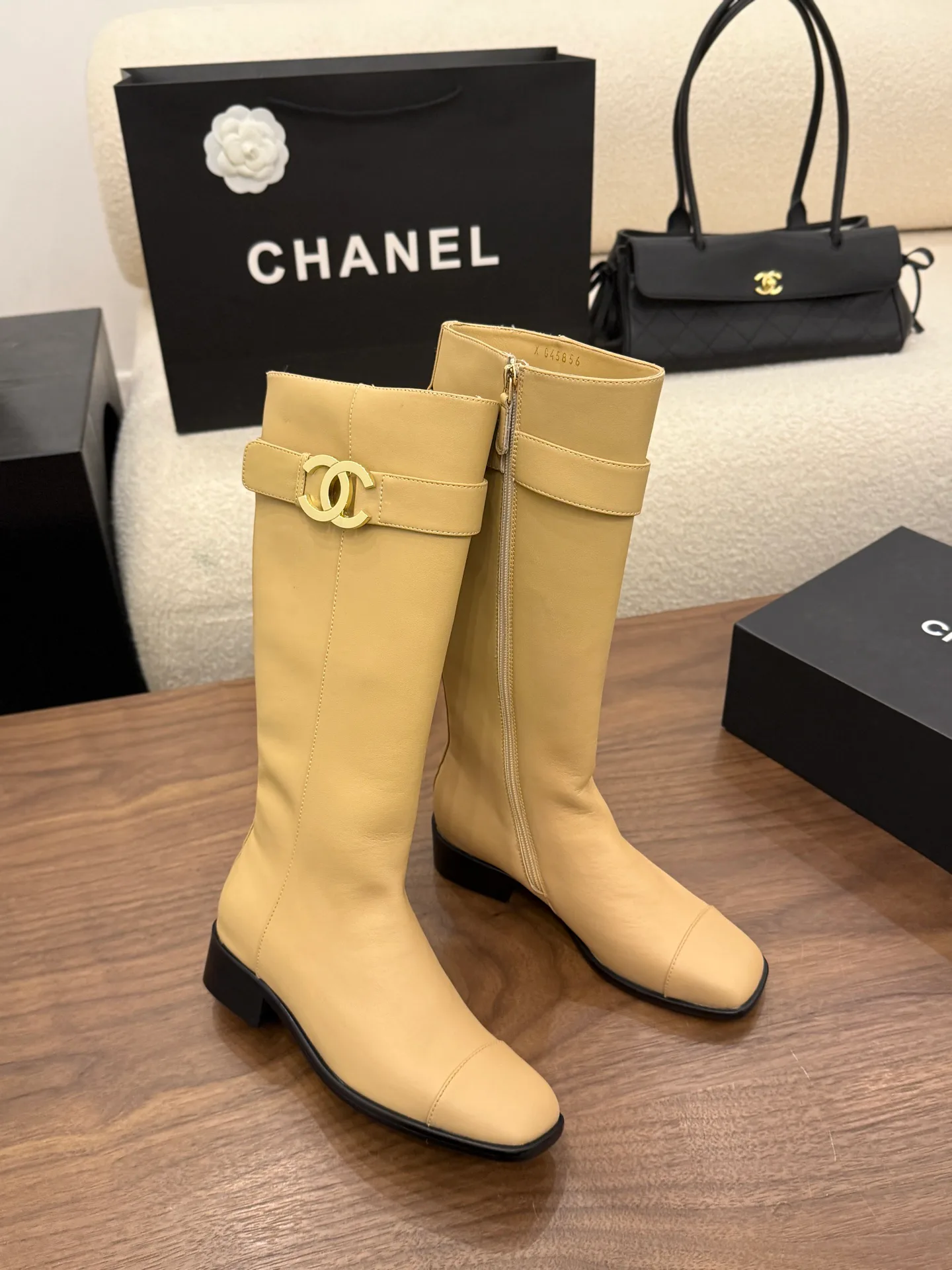 Сапоги Женские Chanel 18323416