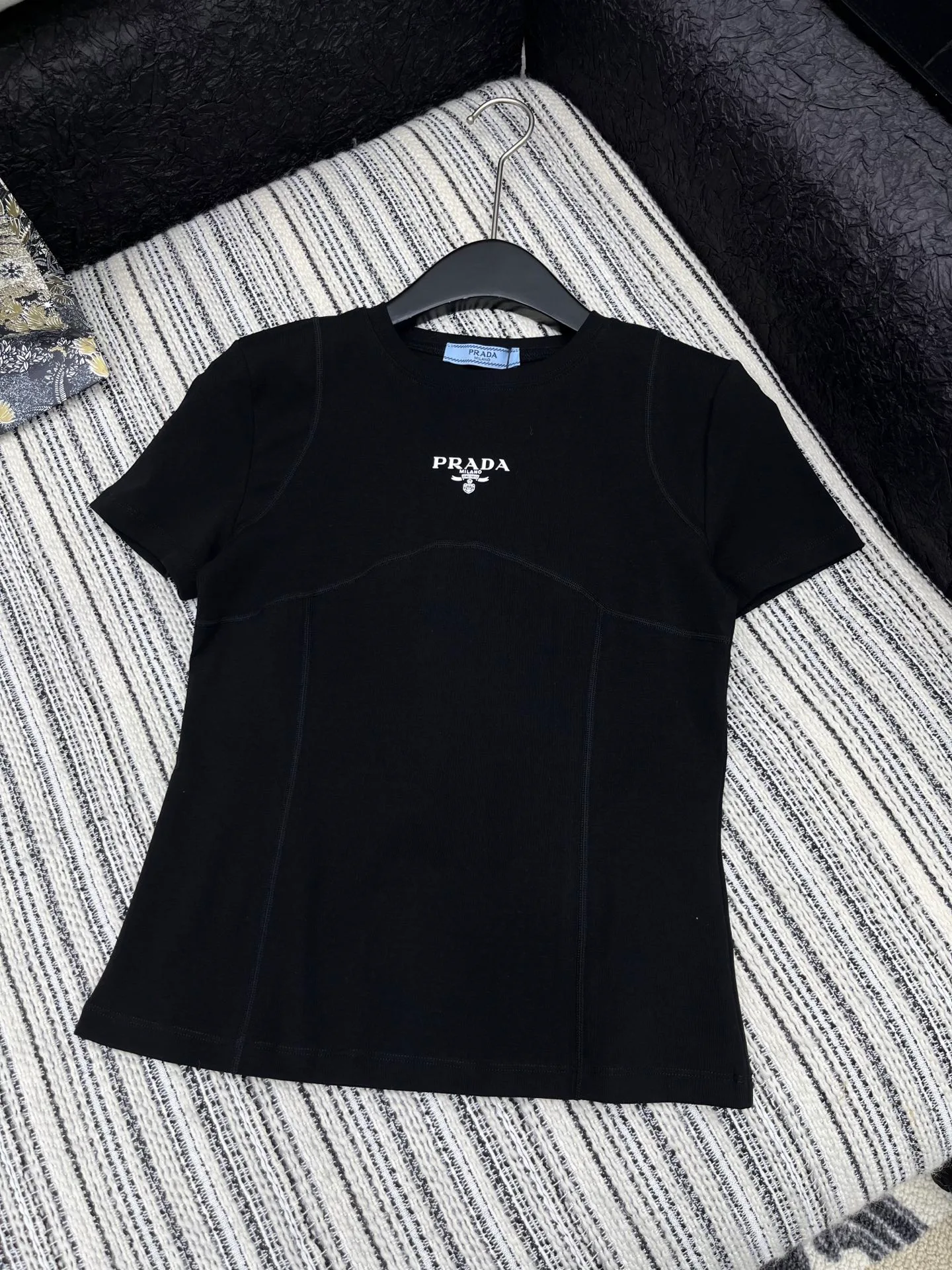 Футболки Женские Prada 29609