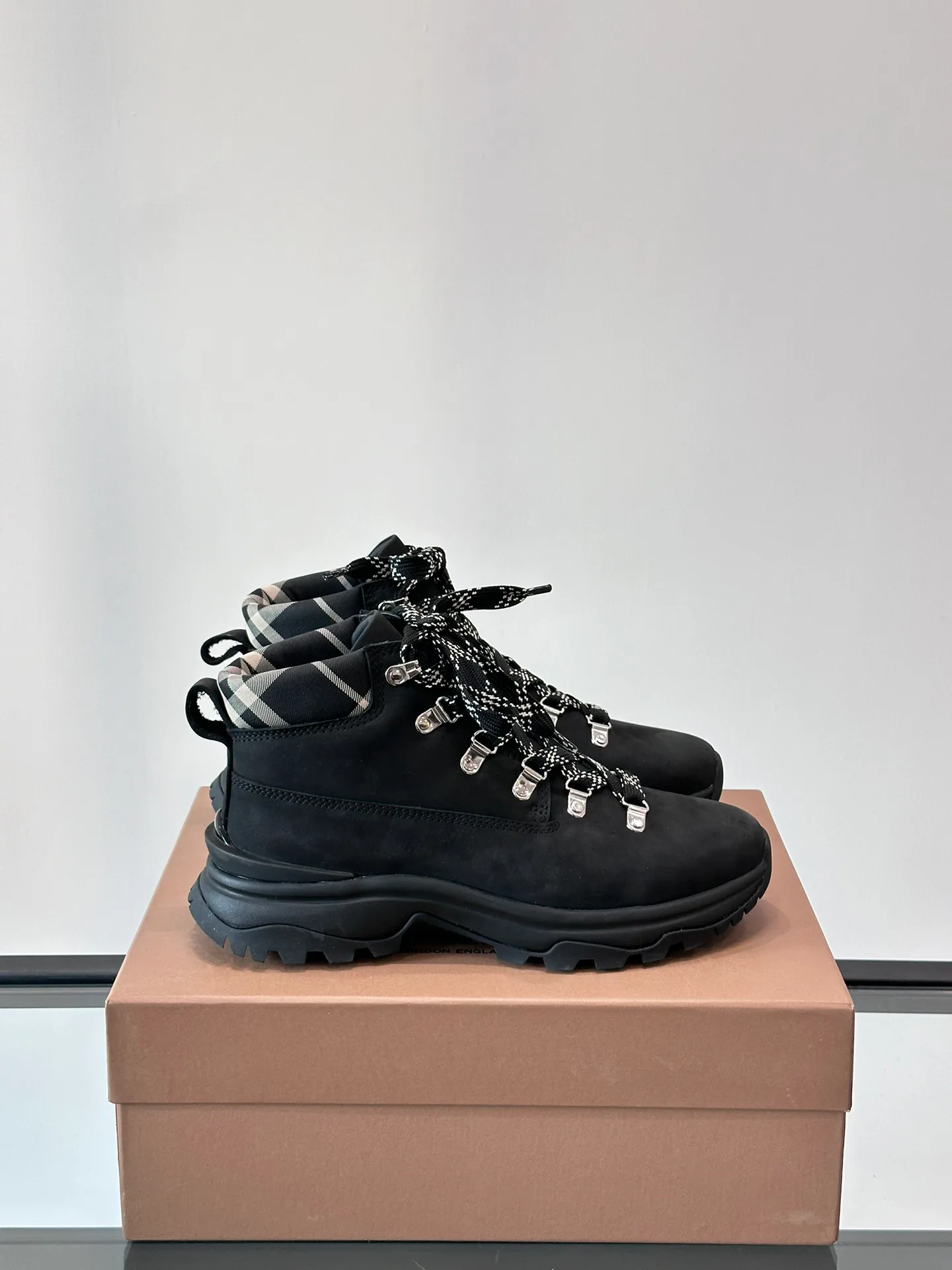 Кроссовки Мужские Burberry 848751