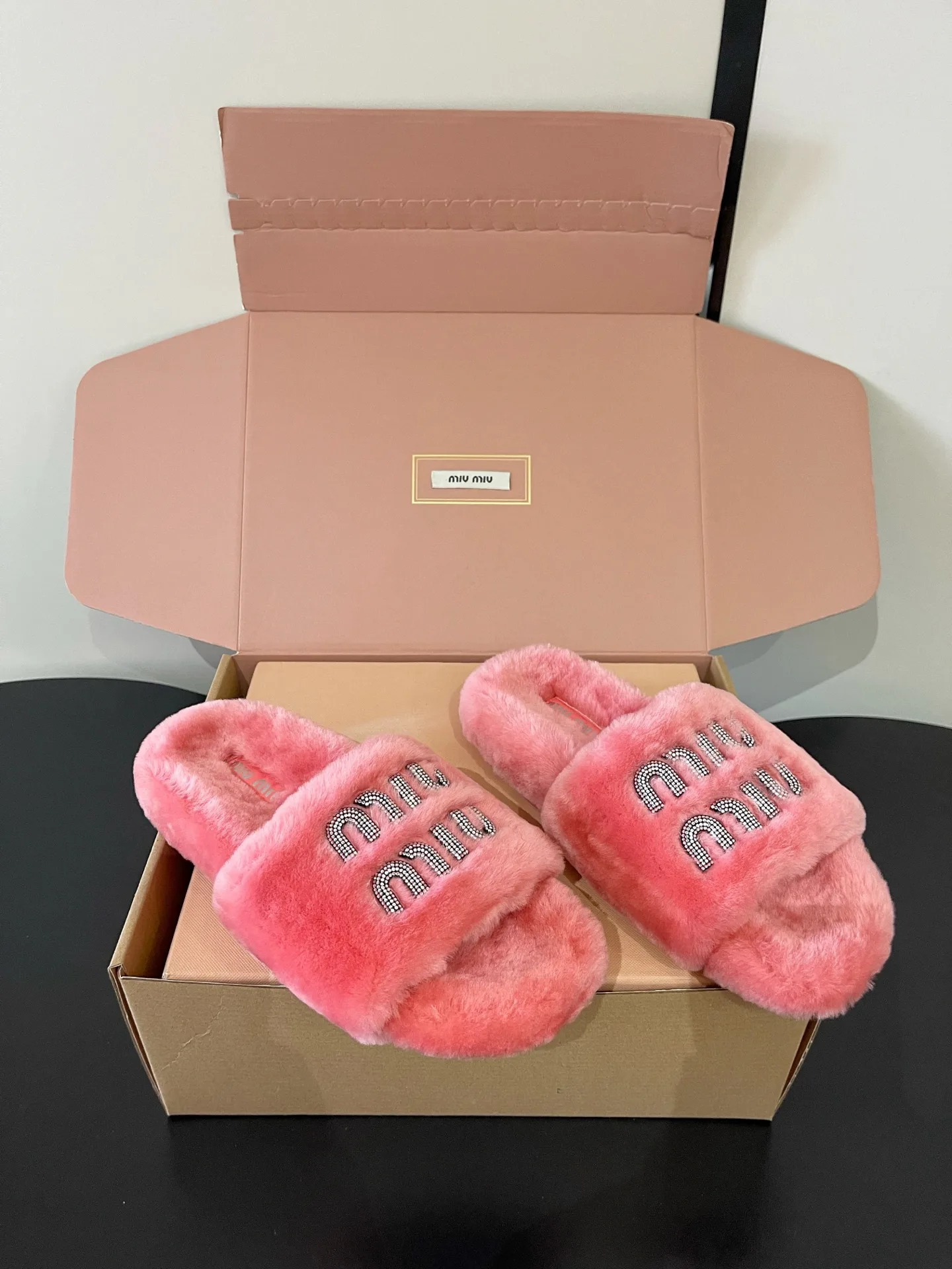 Тапочки Женские Miu Miu 18989488