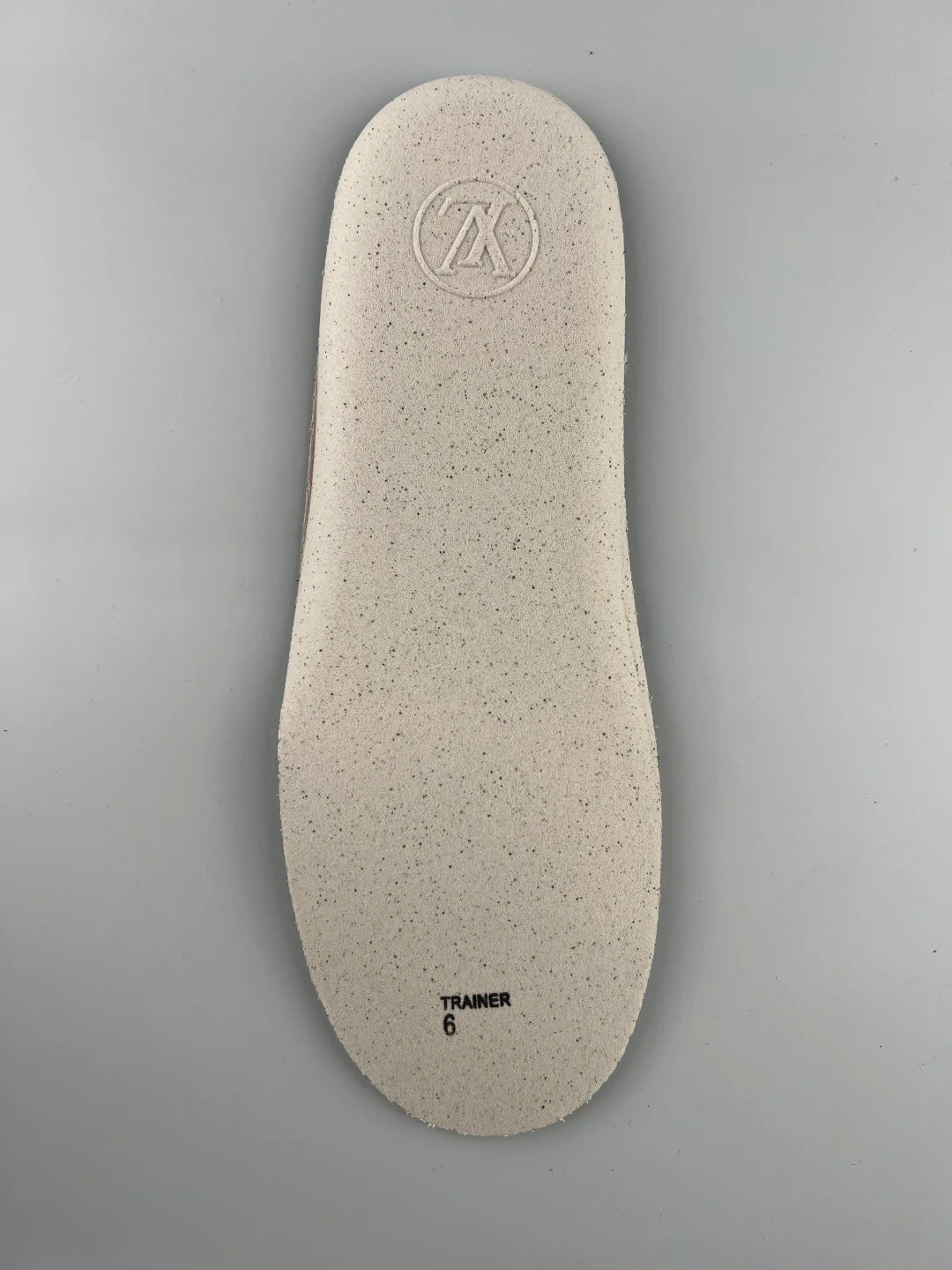 Кроссовки Женские Louis Vuitton 17293054