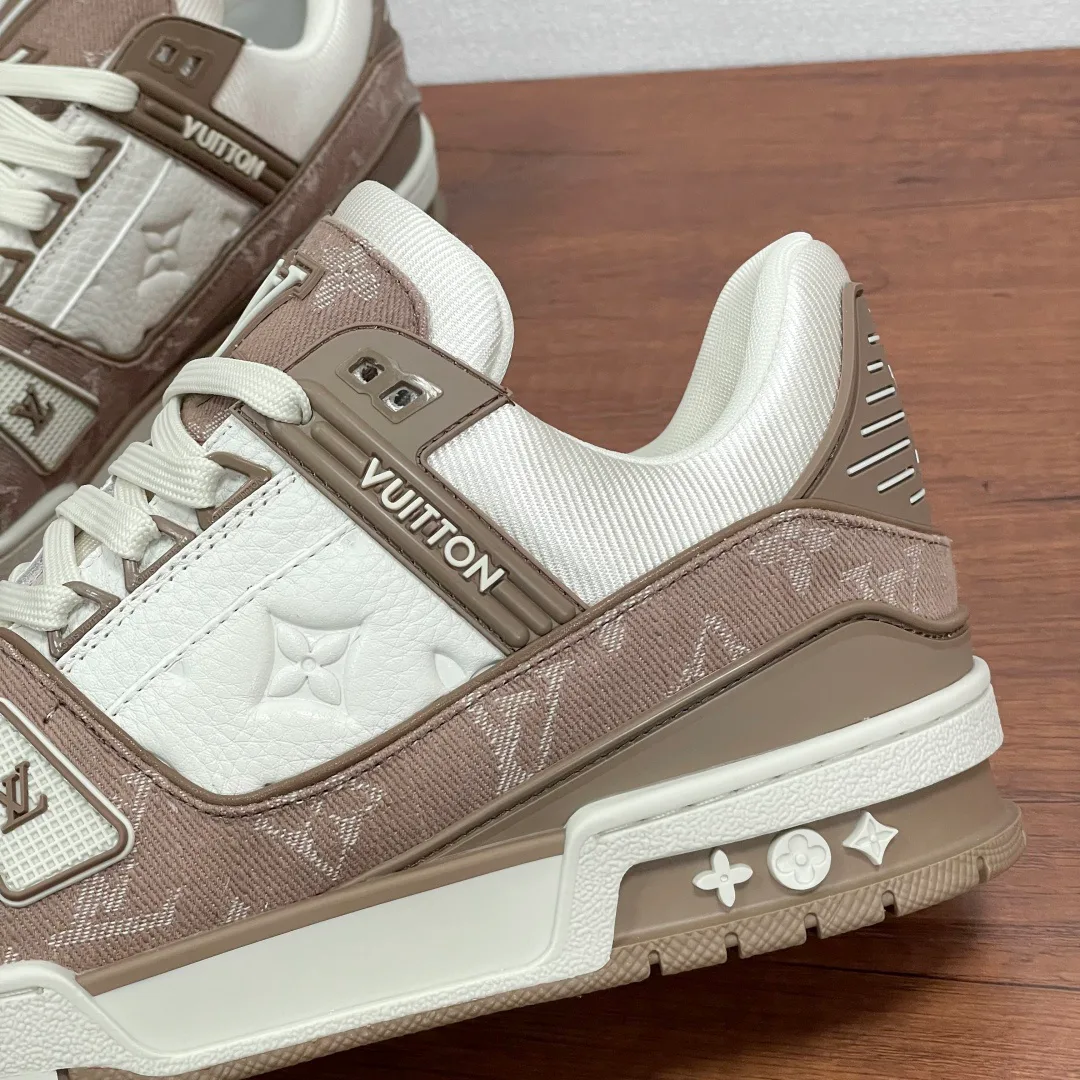 Кроссовки Мужские Louis Vuitton 3852953