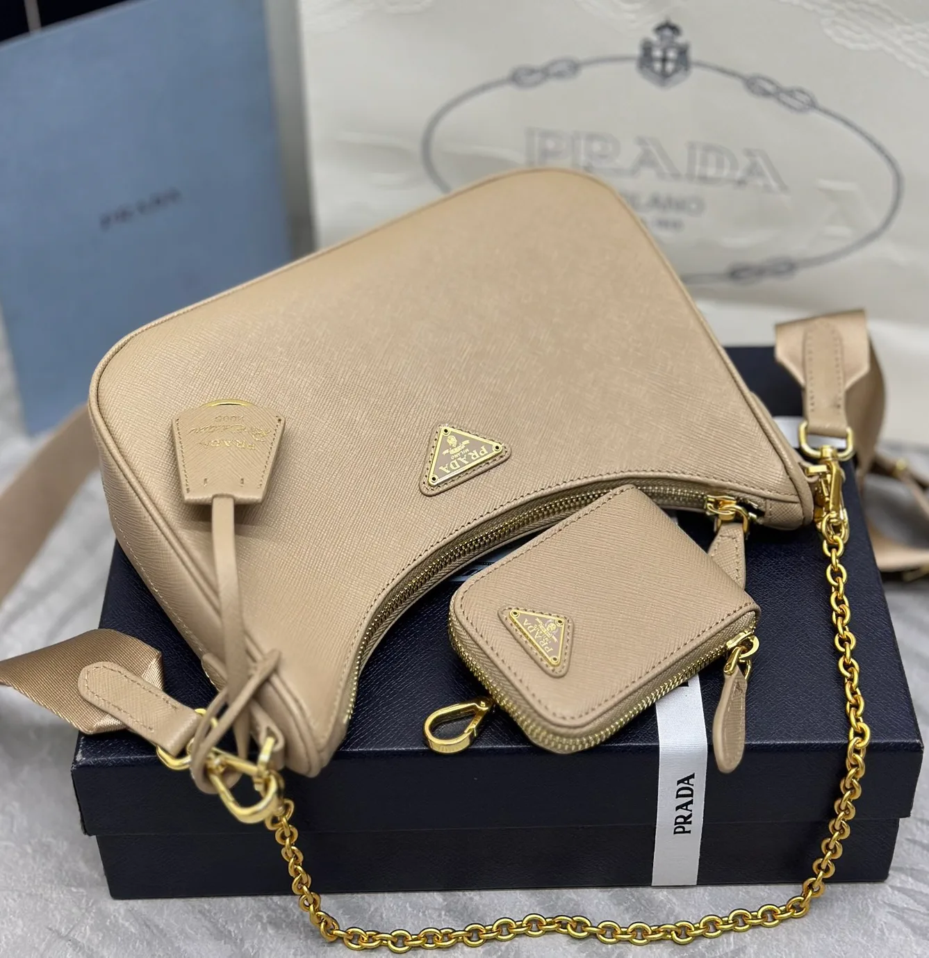 Сумки На Ремне Женские Prada 11788430