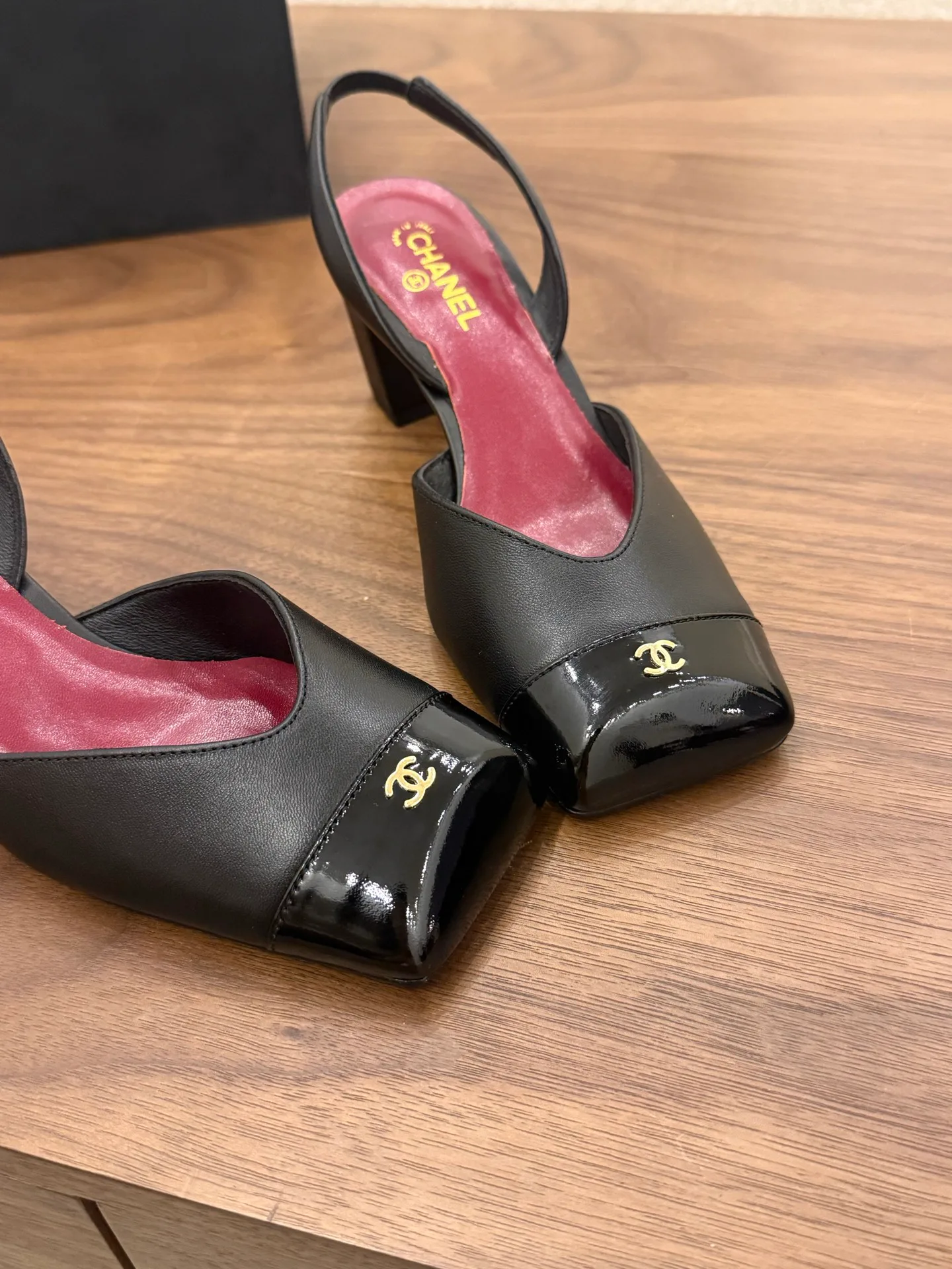 Туфли Женские Chanel 13444907