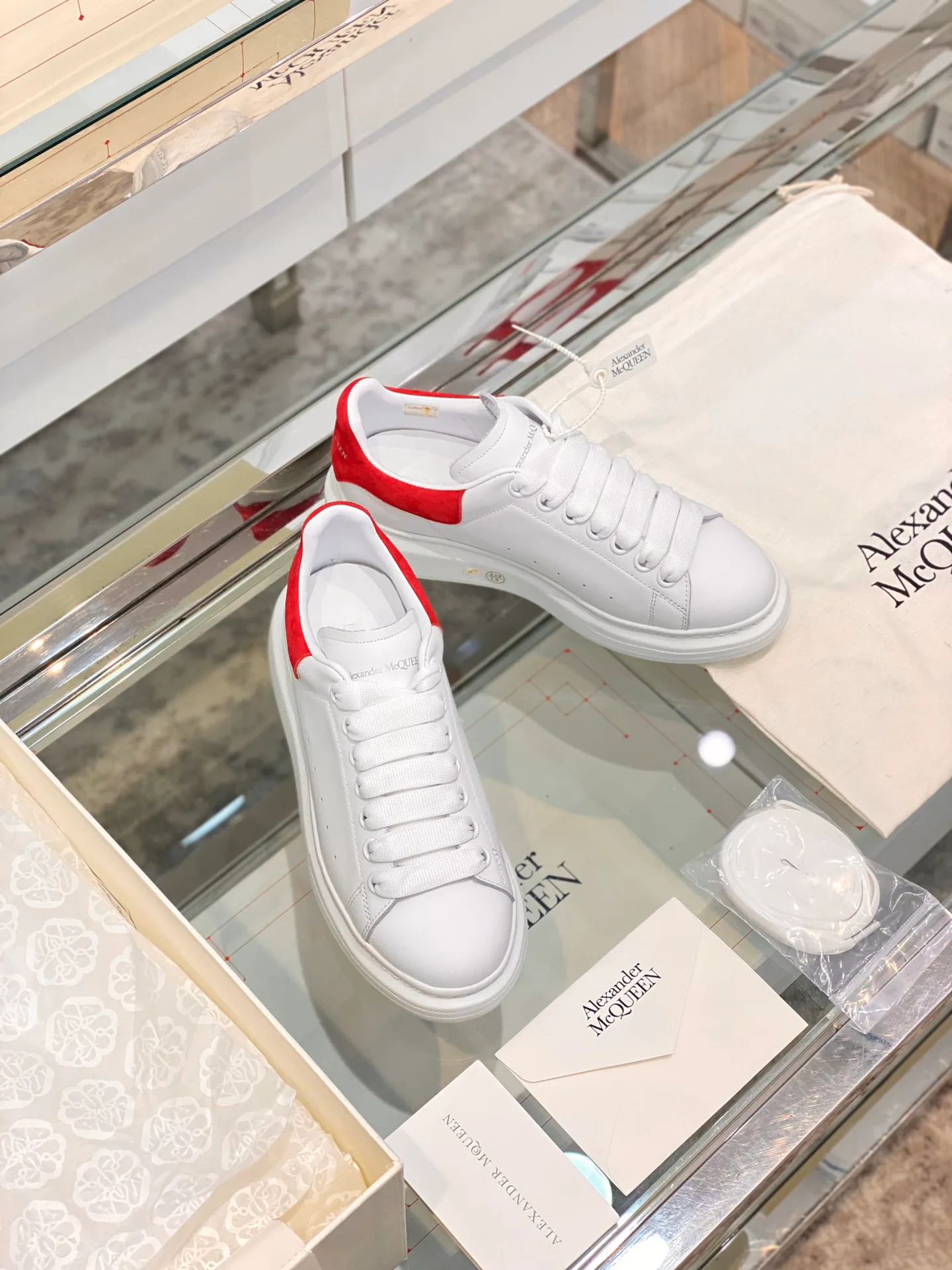 Кроссовки Женские Alexander Mcqueen 3470455