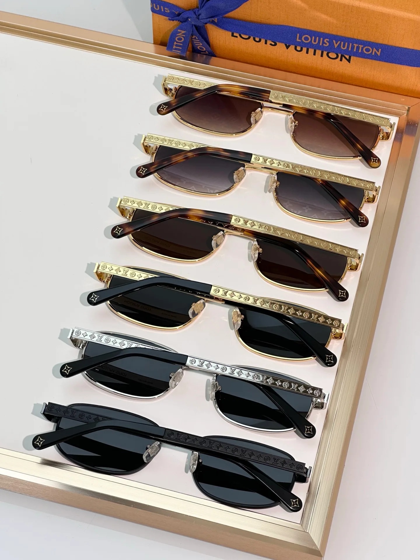 Очки Louis Vuitton 11389107