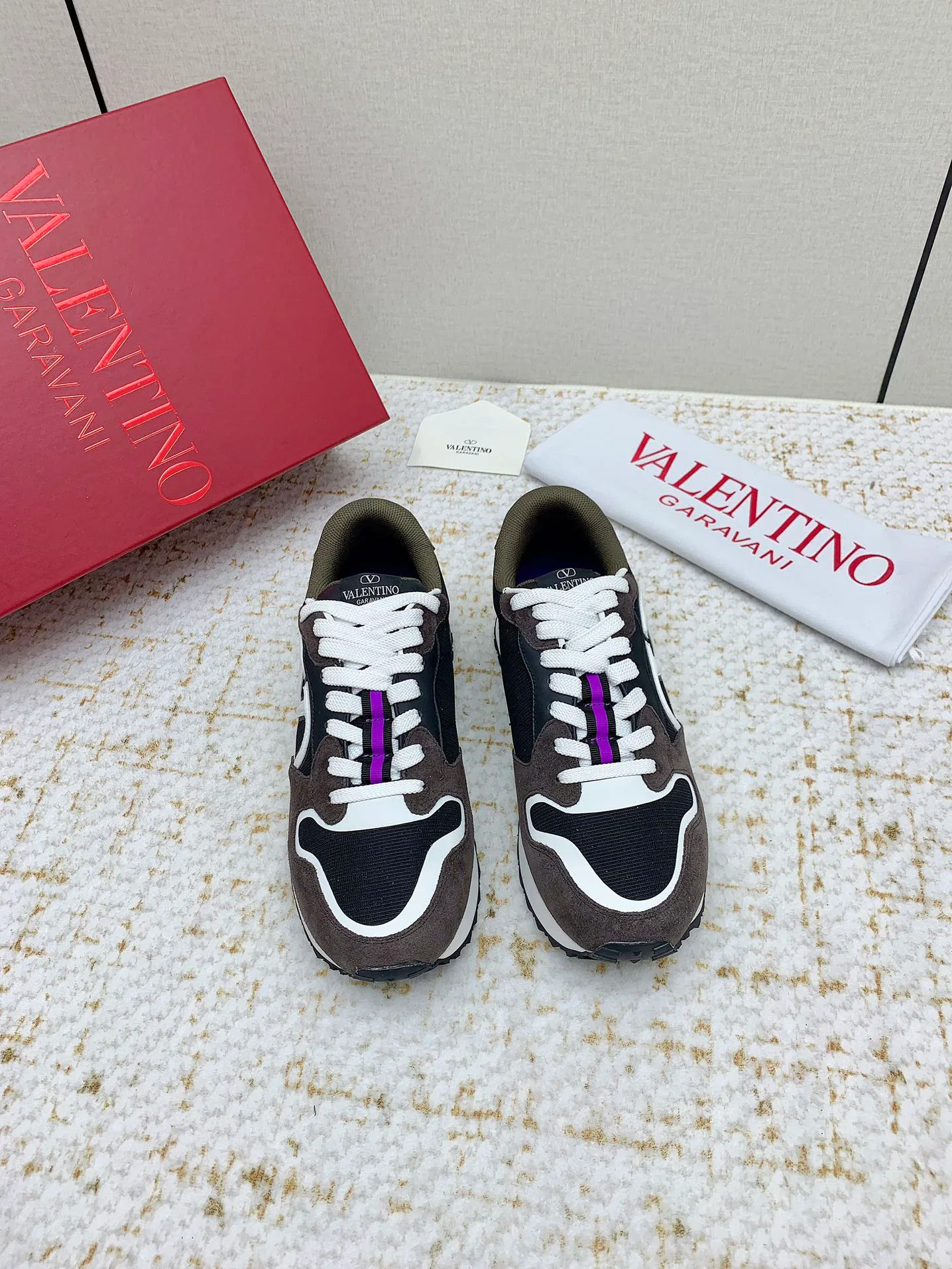 Кроссовки Женские Valentino 11070144