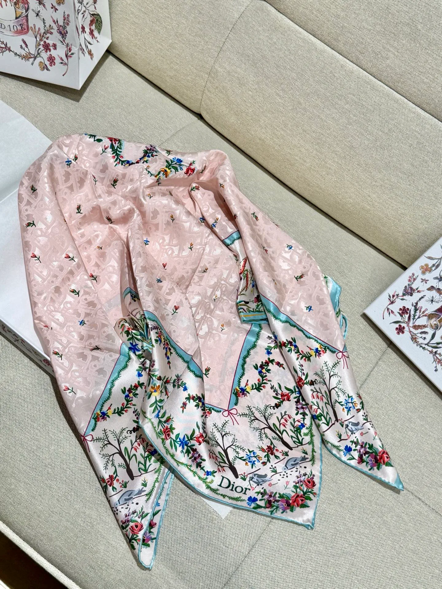 Платки Christian Dior 17991422