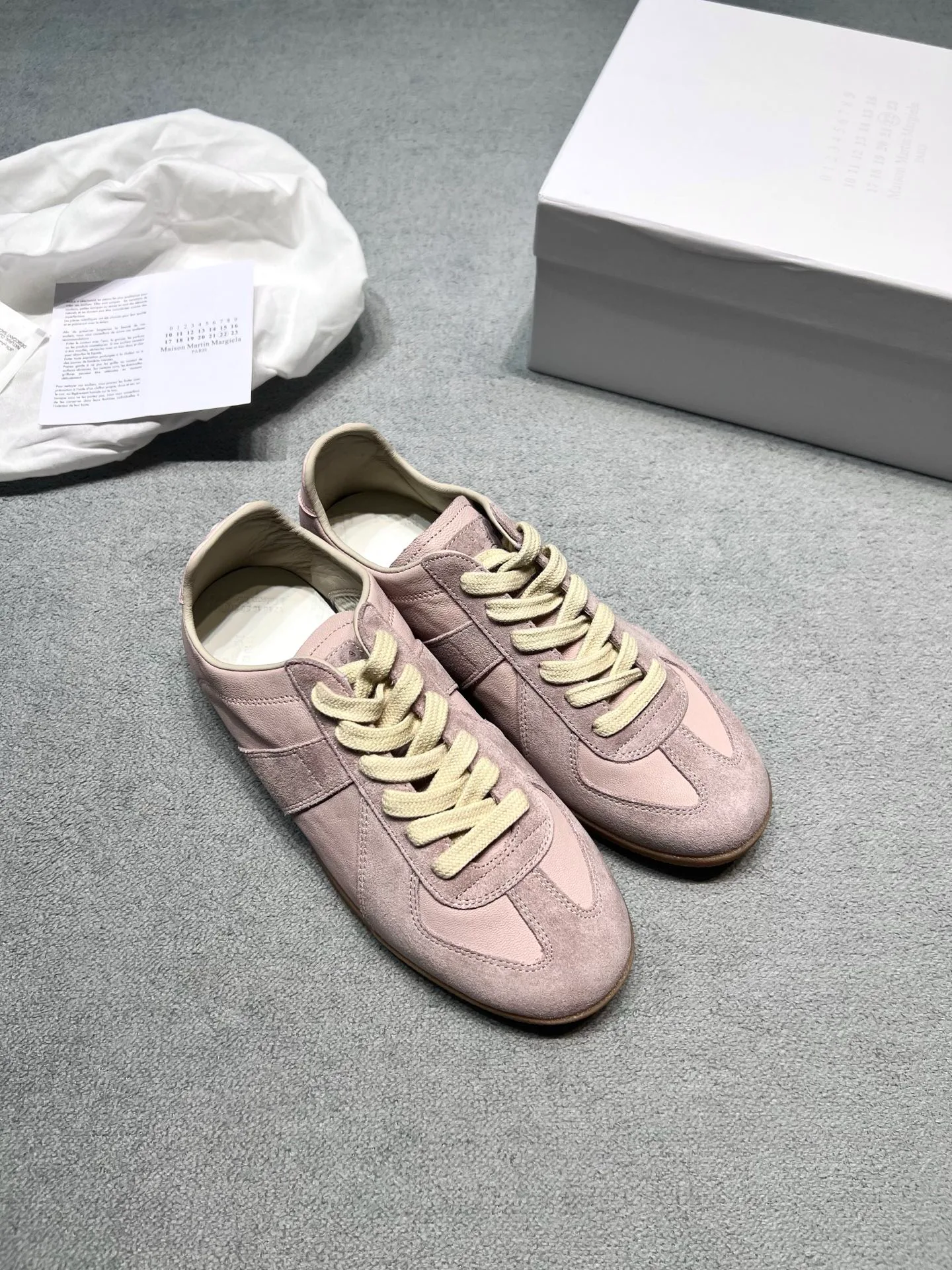 Кроссовки Женские Maison Margiela 18366872