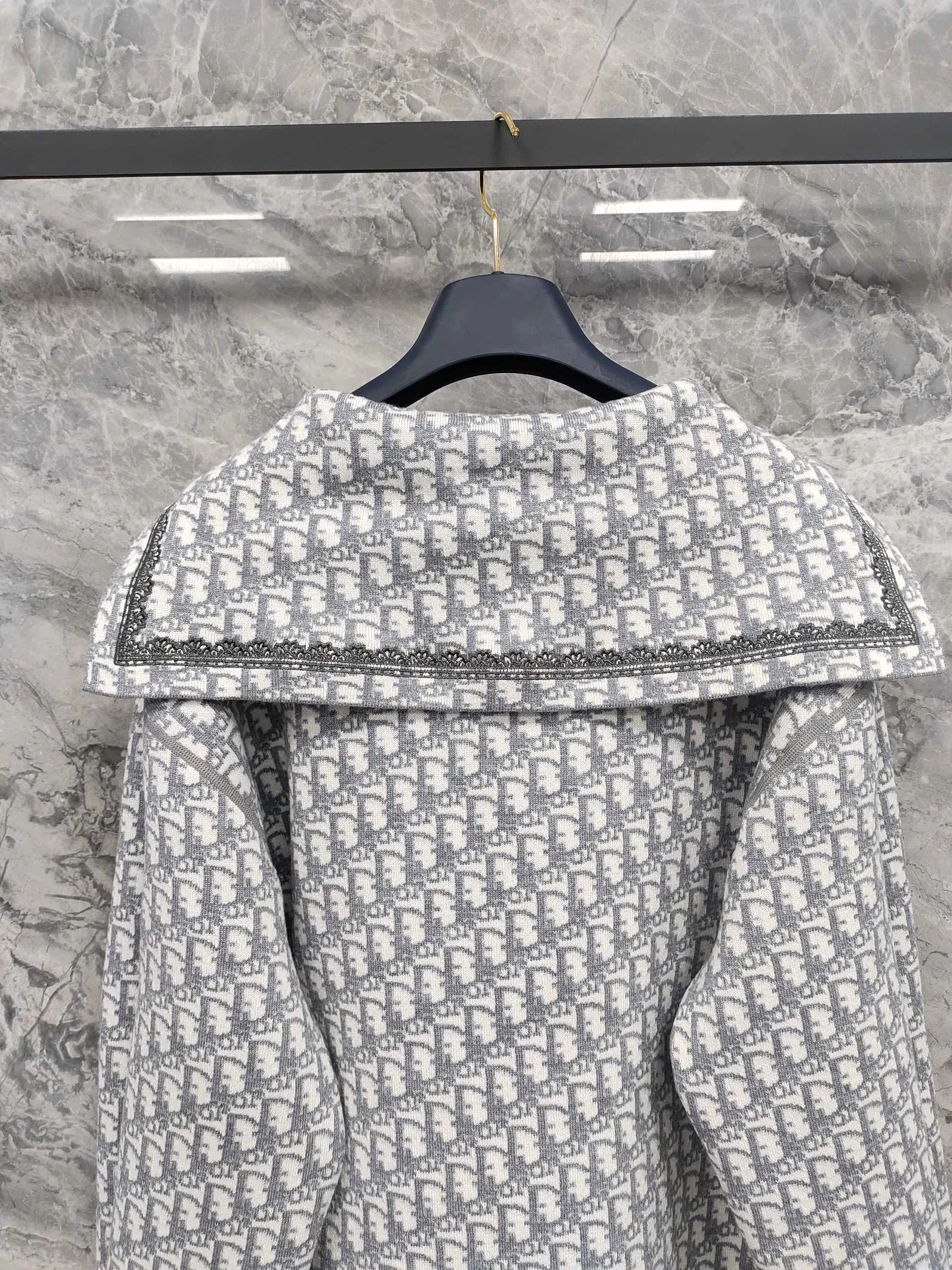 Джемперы И Свитеры Женские Christian Dior 17954293