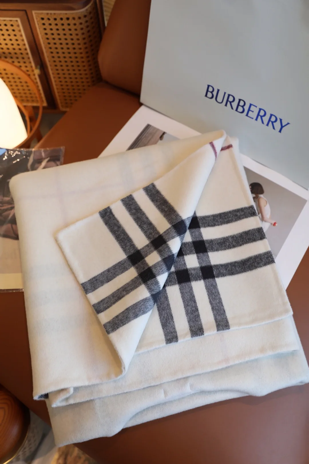 Пальто Женские Burberry 11654349