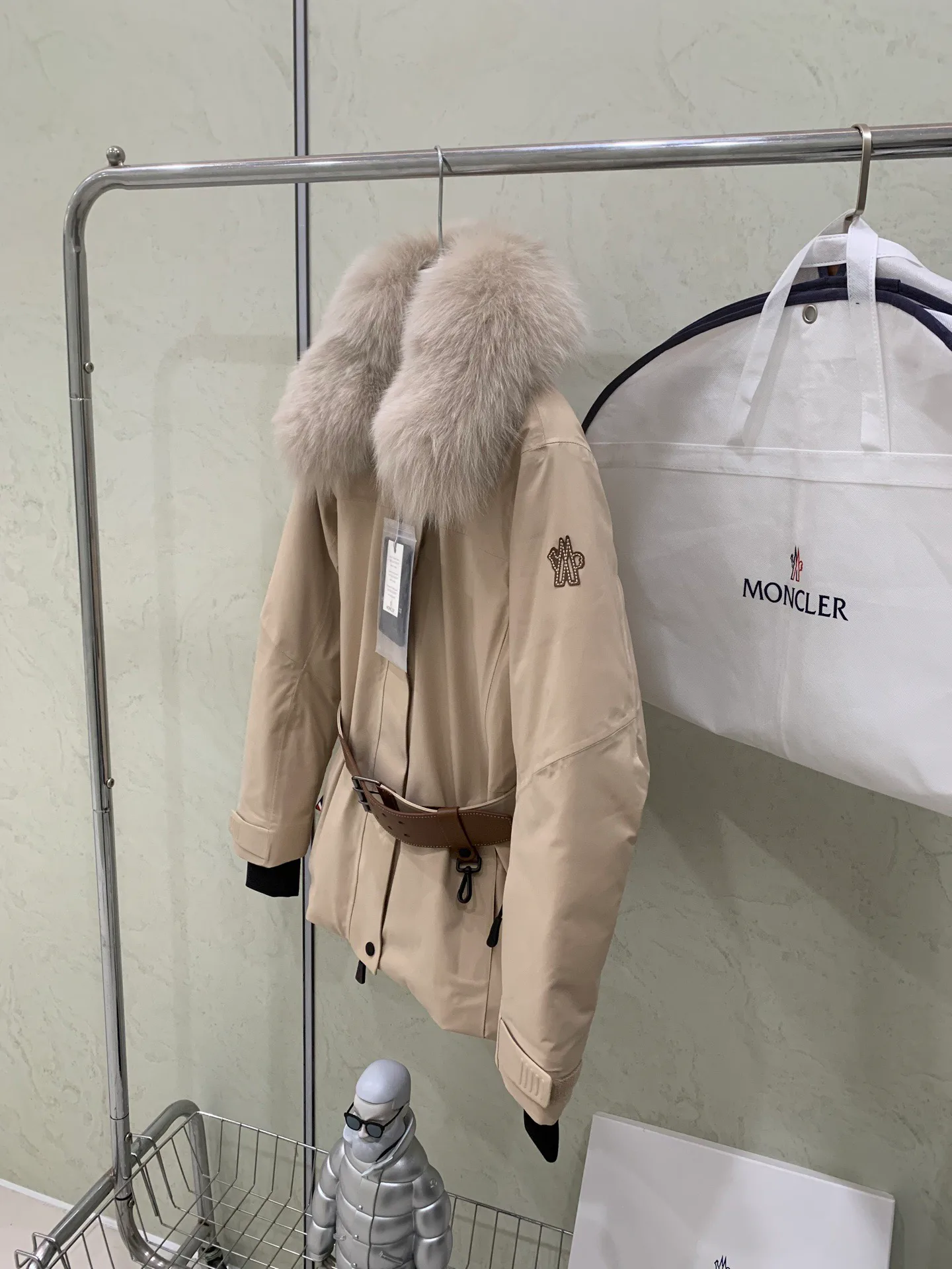Куртки И Пуховики Женские Moncler 870381