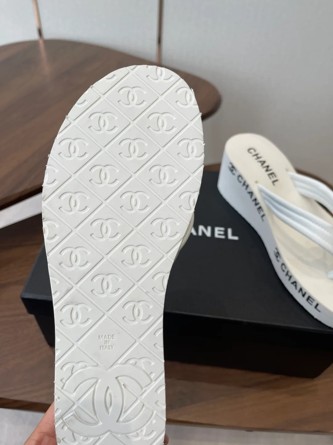 Шлепанцы Женские Chanel 11498255