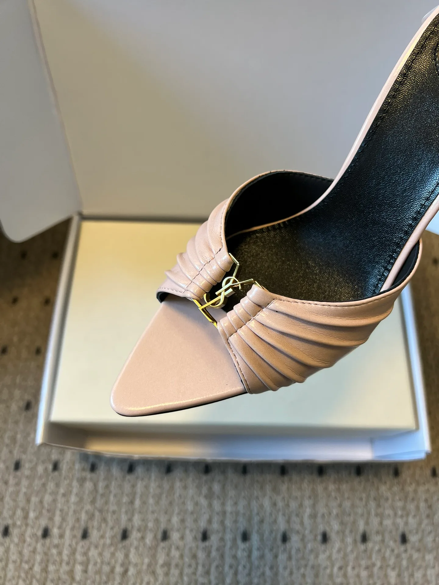 Босоножки Женские Saint Laurent 10835431