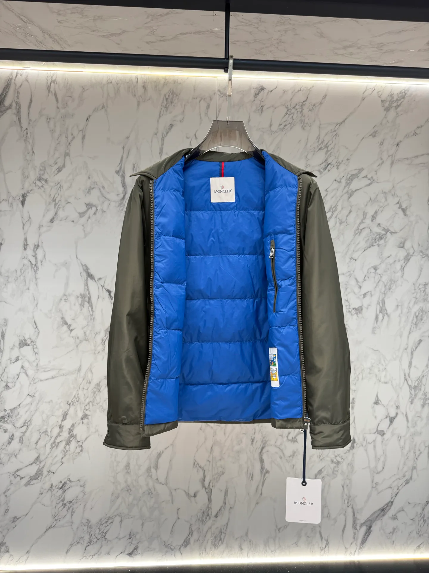 Куртки И Пуховики Мужские Moncler 18236959