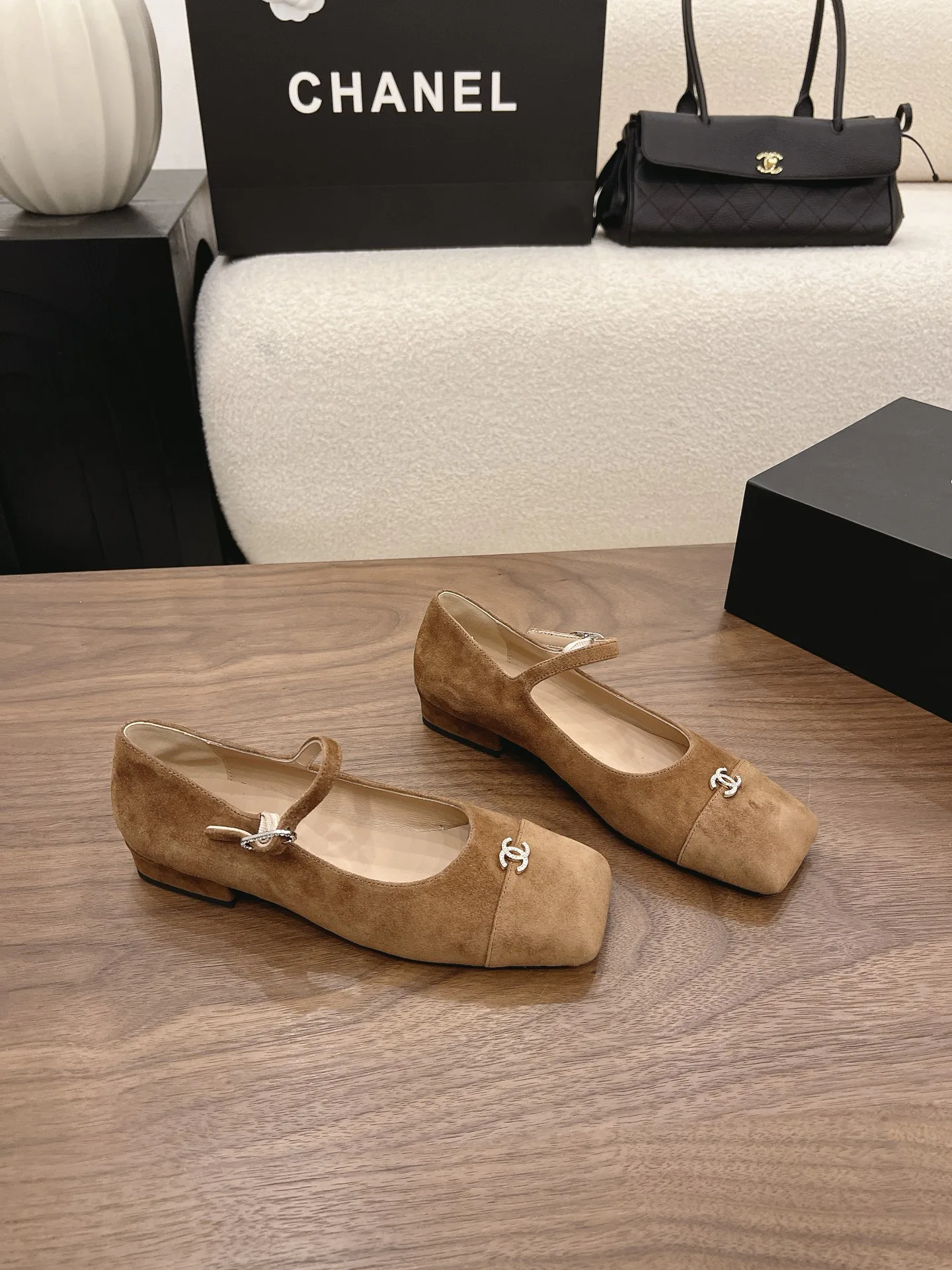 Туфли Женские Chanel 17582591