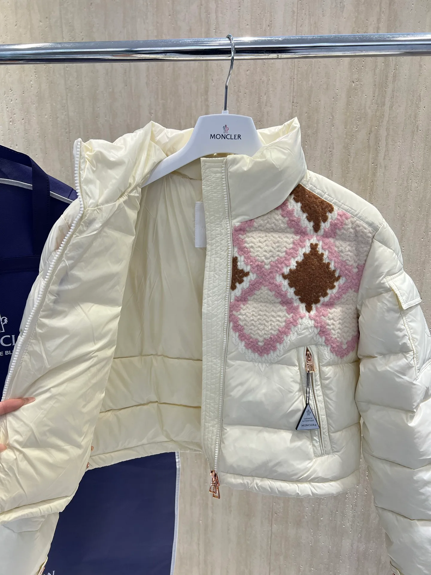 Куртки И Пуховики Мужские Moncler 18231719