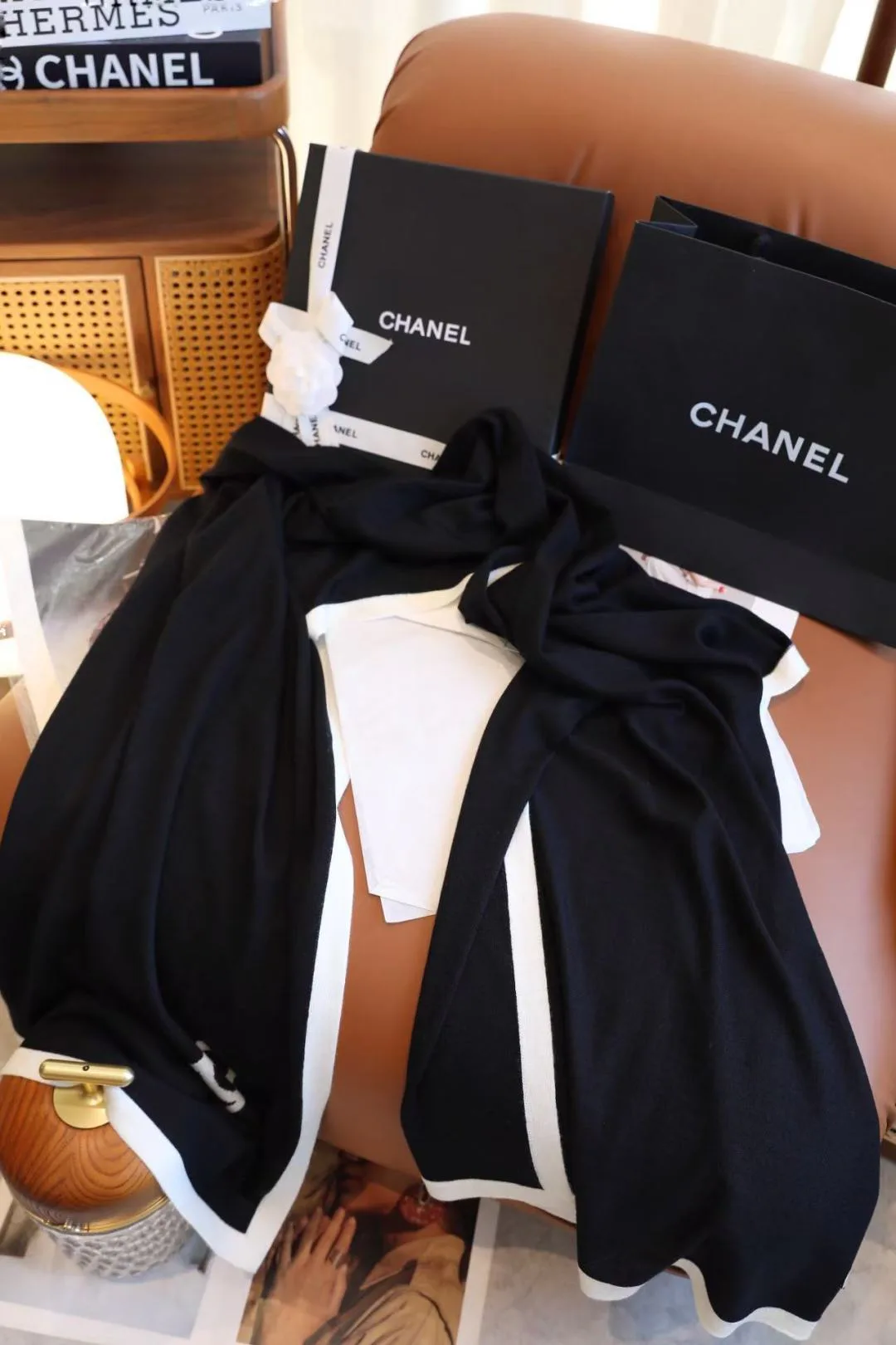 Шарфы Chanel 18127779