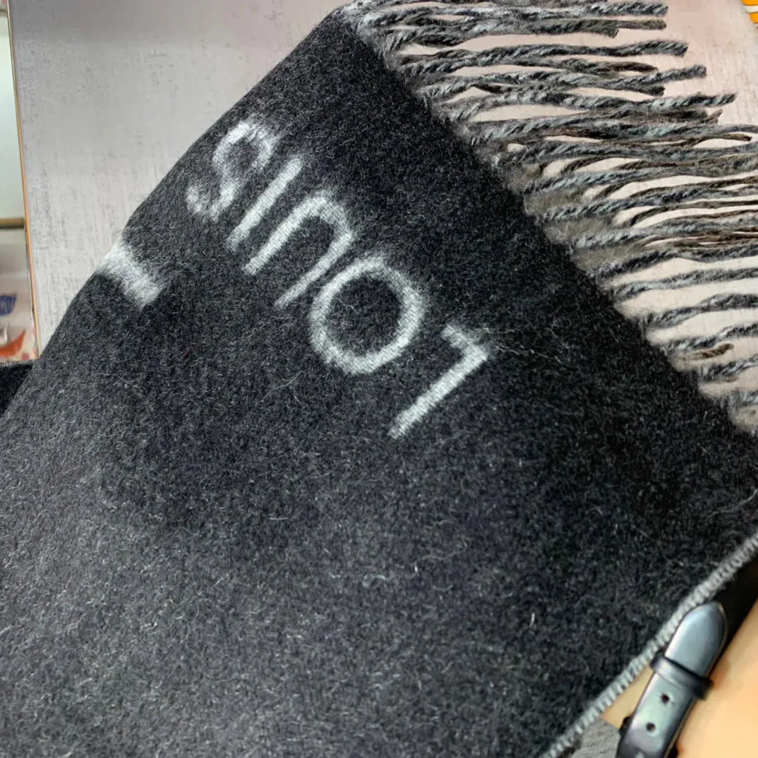 Шарфы Louis Vuitton 6998519