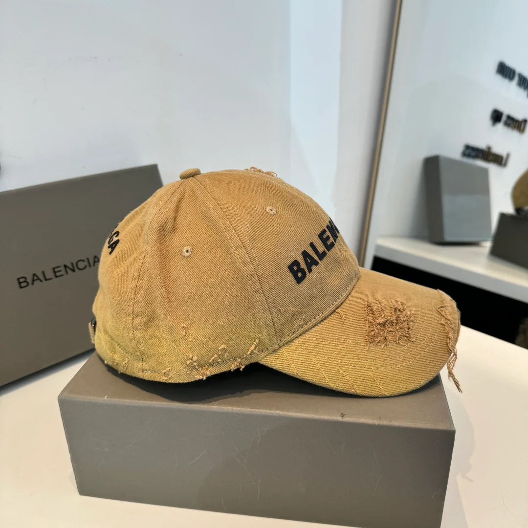 Головные Уборы Balenciaga 11633362