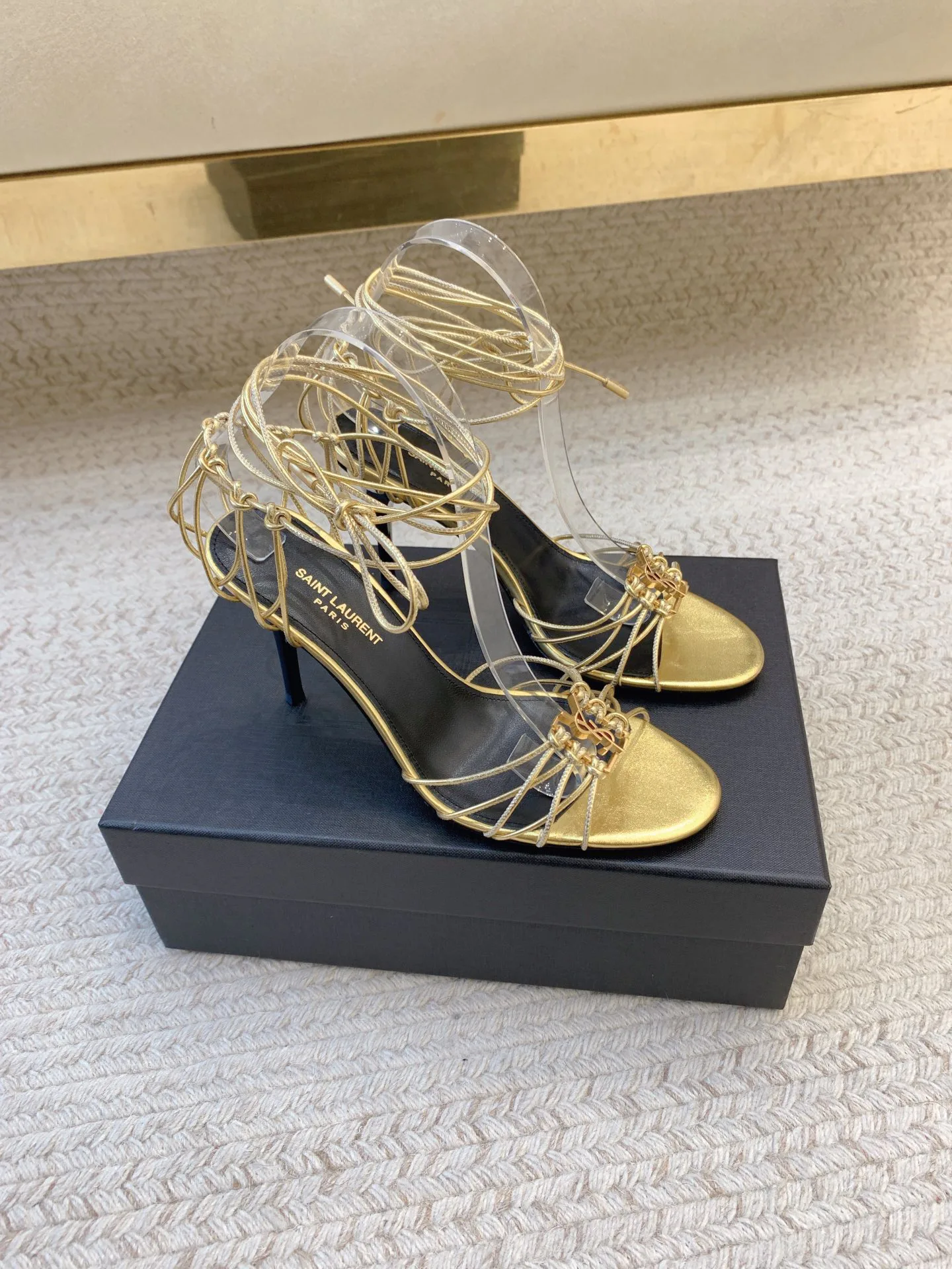 Босоножки Женские Saint Laurent 35290