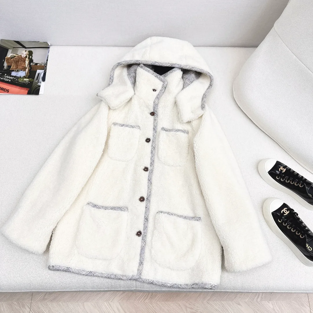 Куртки И Пуховики Женские Chanel 927111