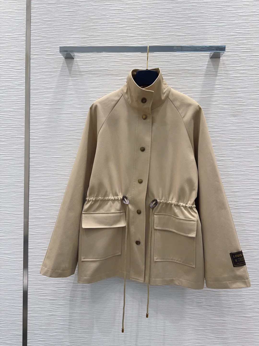 Куртки И Пуховики Женские Louis Vuitton 19689007