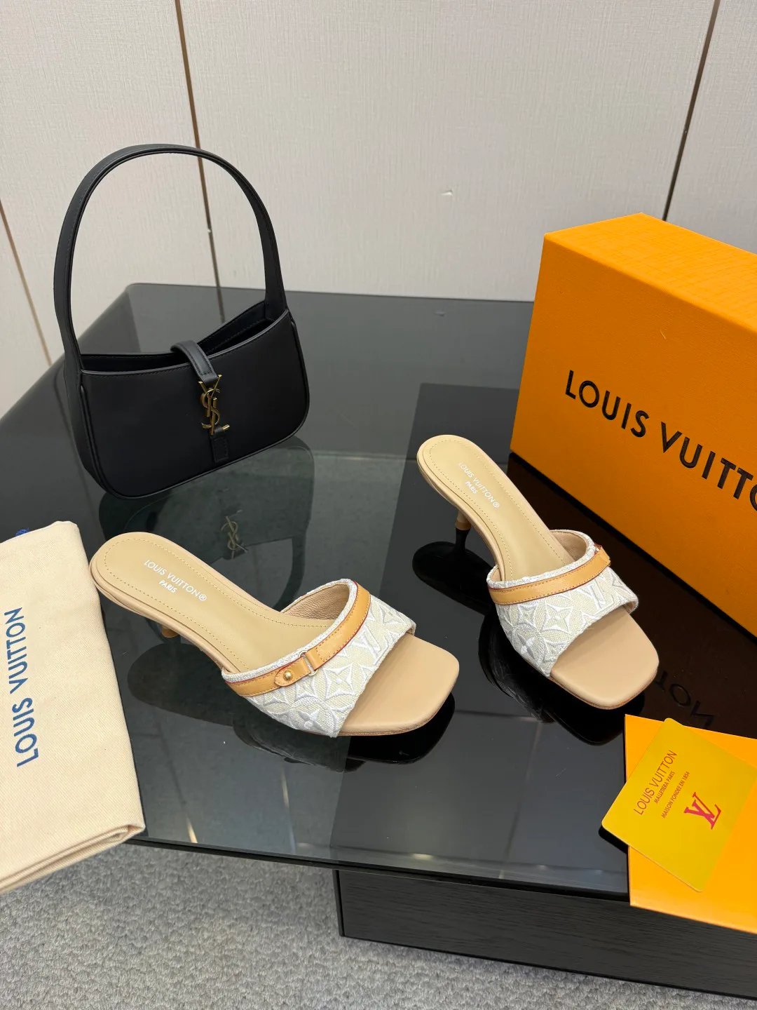 Босоножки Женские Louis Vuitton 1874539
