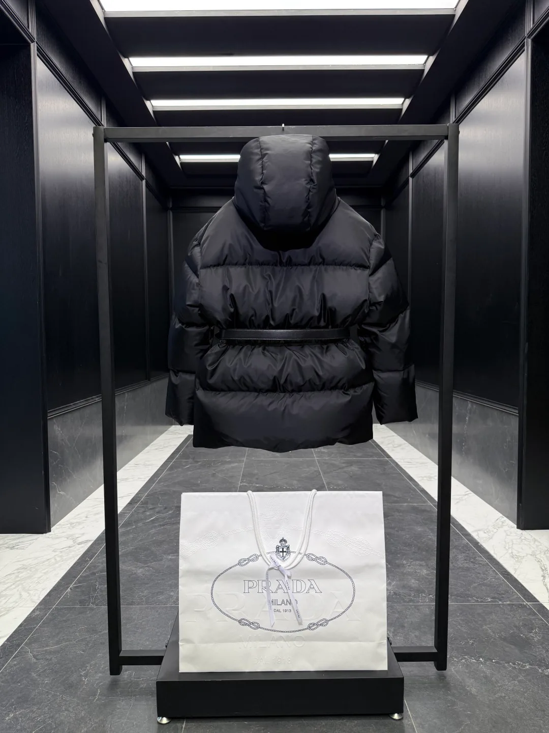 Куртки И Пуховики Женские Prada 1214335