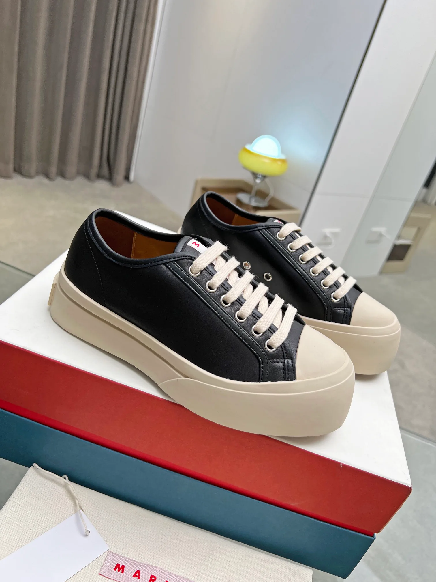 Кроссовки Женские Marni 18039749